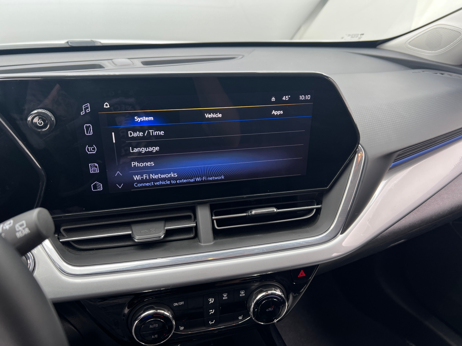 Thumbnail: 2025 Chevrolet Trax - 4