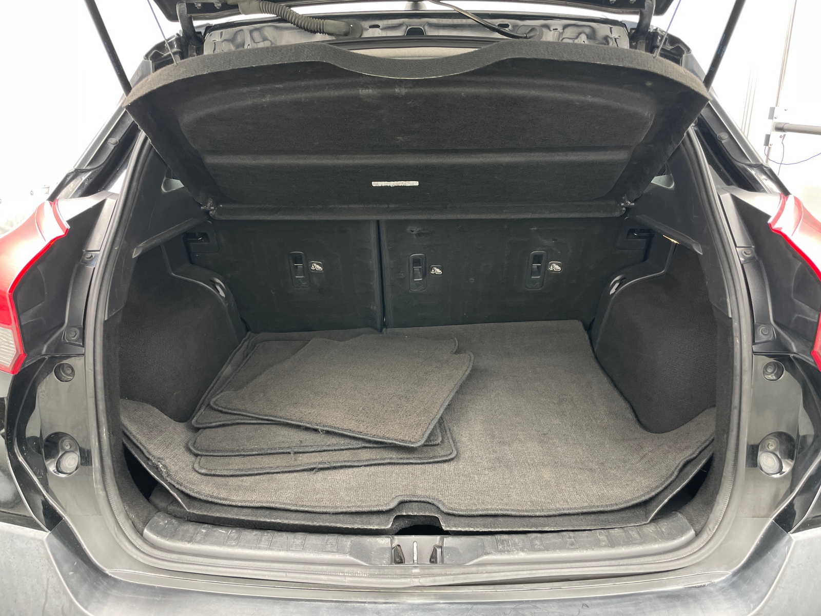 Thumbnail: 2018 Nissan Kicks - 7