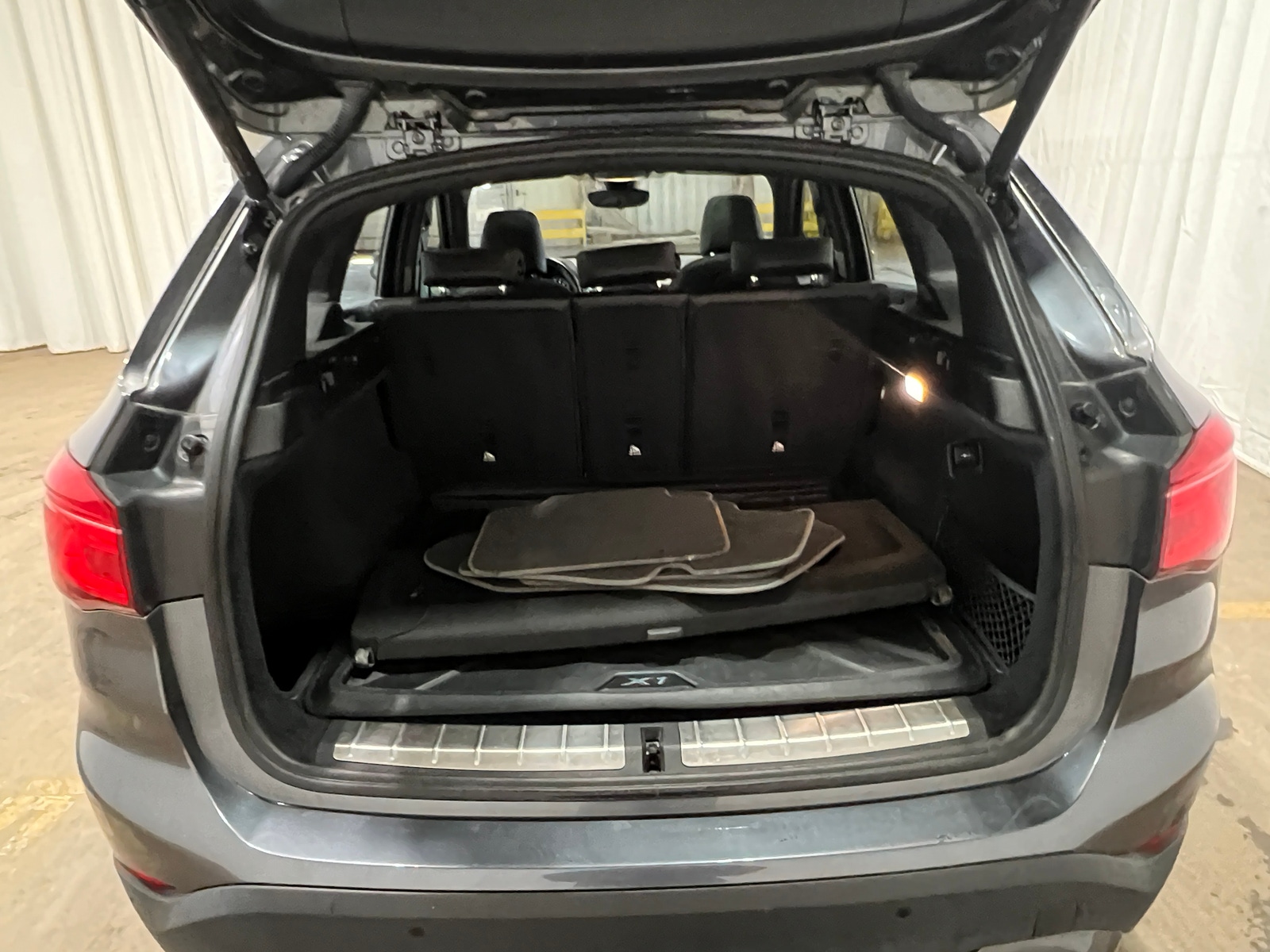 Thumbnail: 2021 BMW X1 - 6