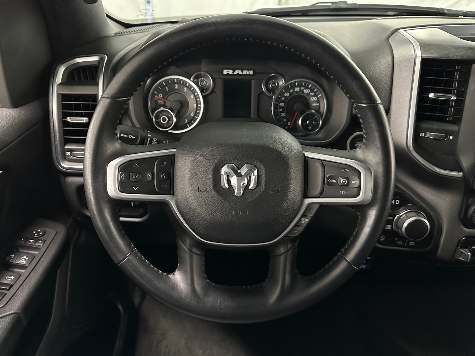 Thumbnail: 2024 RAM 1500 - 5