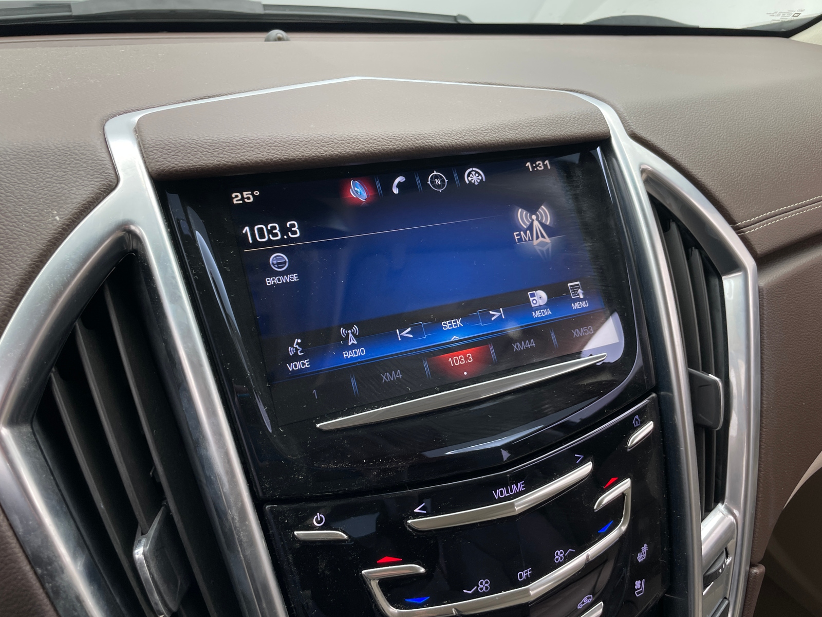 Thumbnail: 2015 Cadillac SRX - 3