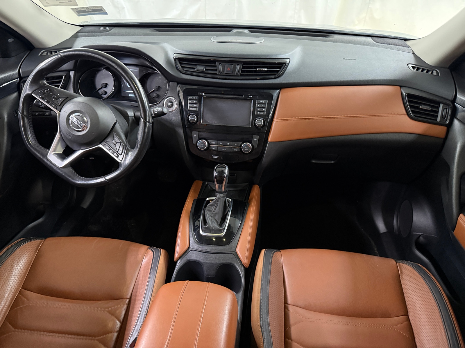 Thumbnail: 2017 Nissan Rogue - 2