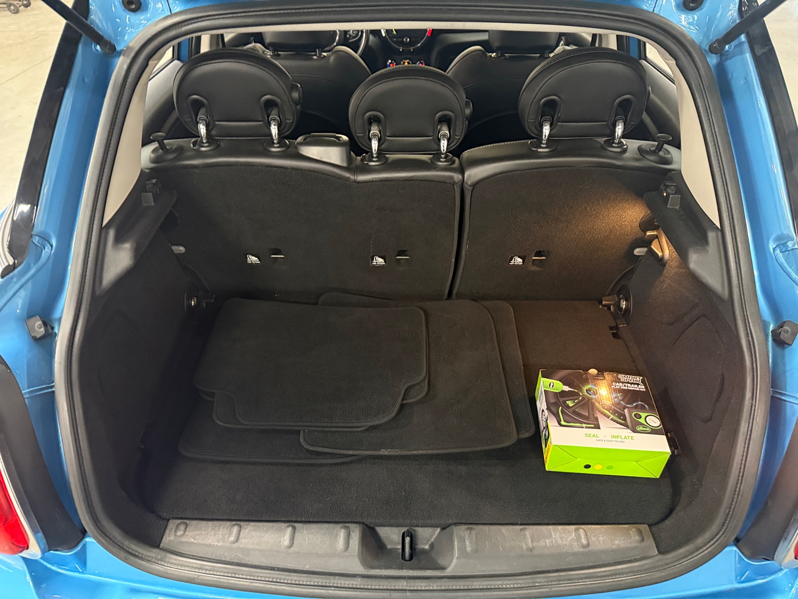 Thumbnail: 2017 MINI Cooper Hardtop - 6