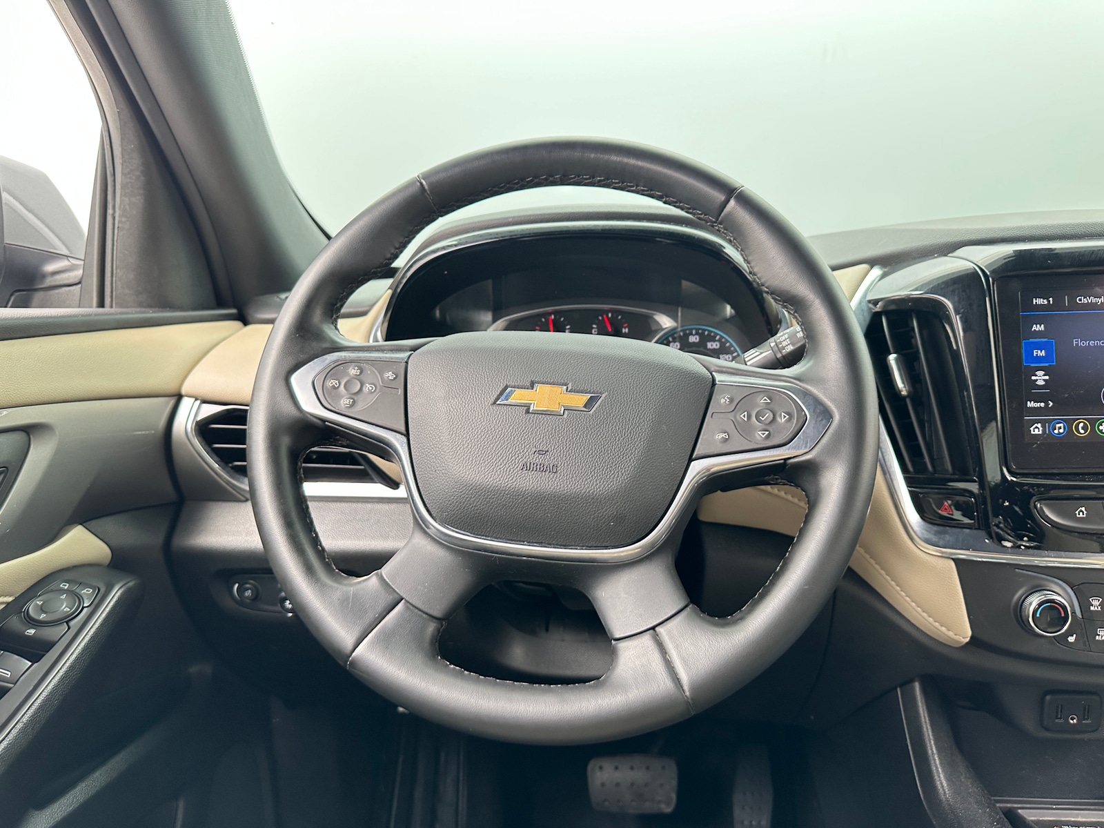 Thumbnail: 2023 Chevrolet Traverse - 5