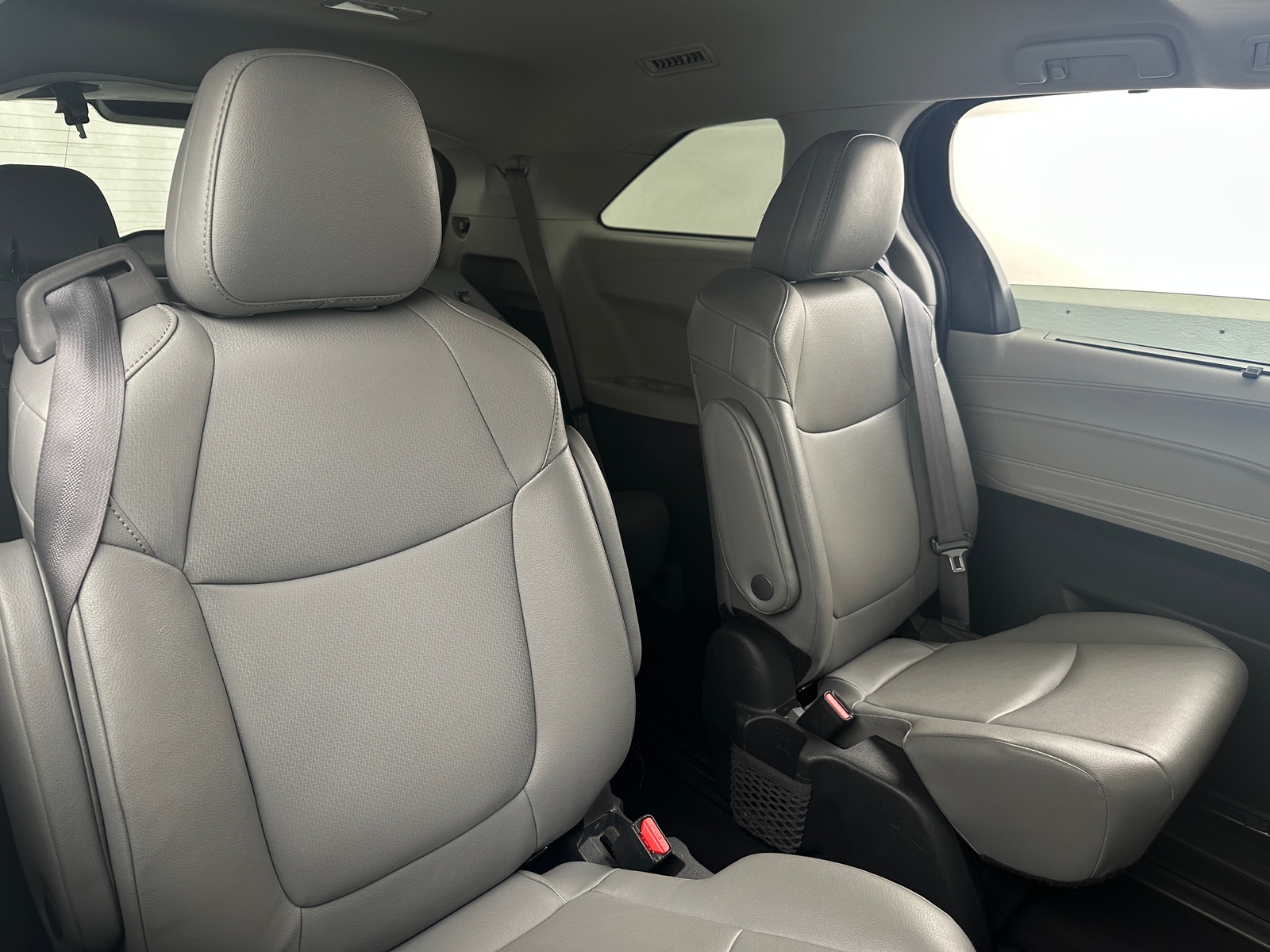 Thumbnail: 2024 Toyota Sienna - 5