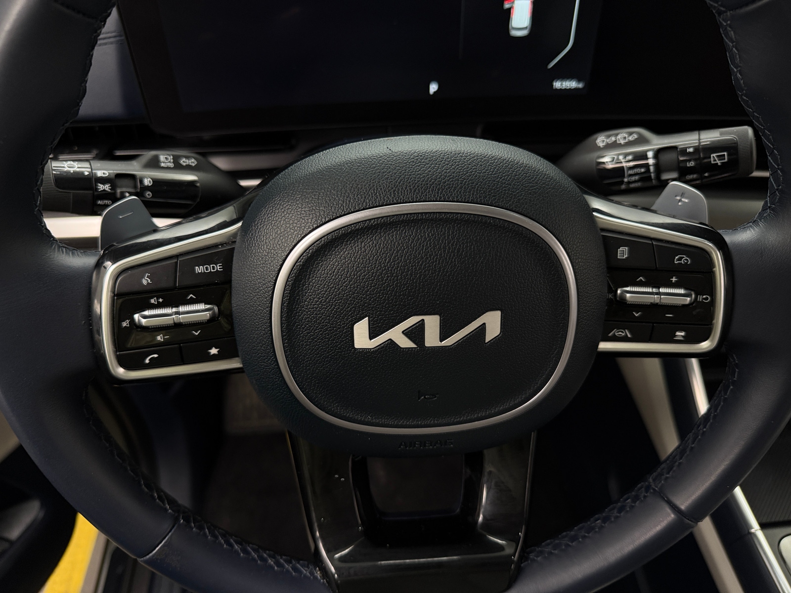 Thumbnail: 2025 Kia Carnival - 4