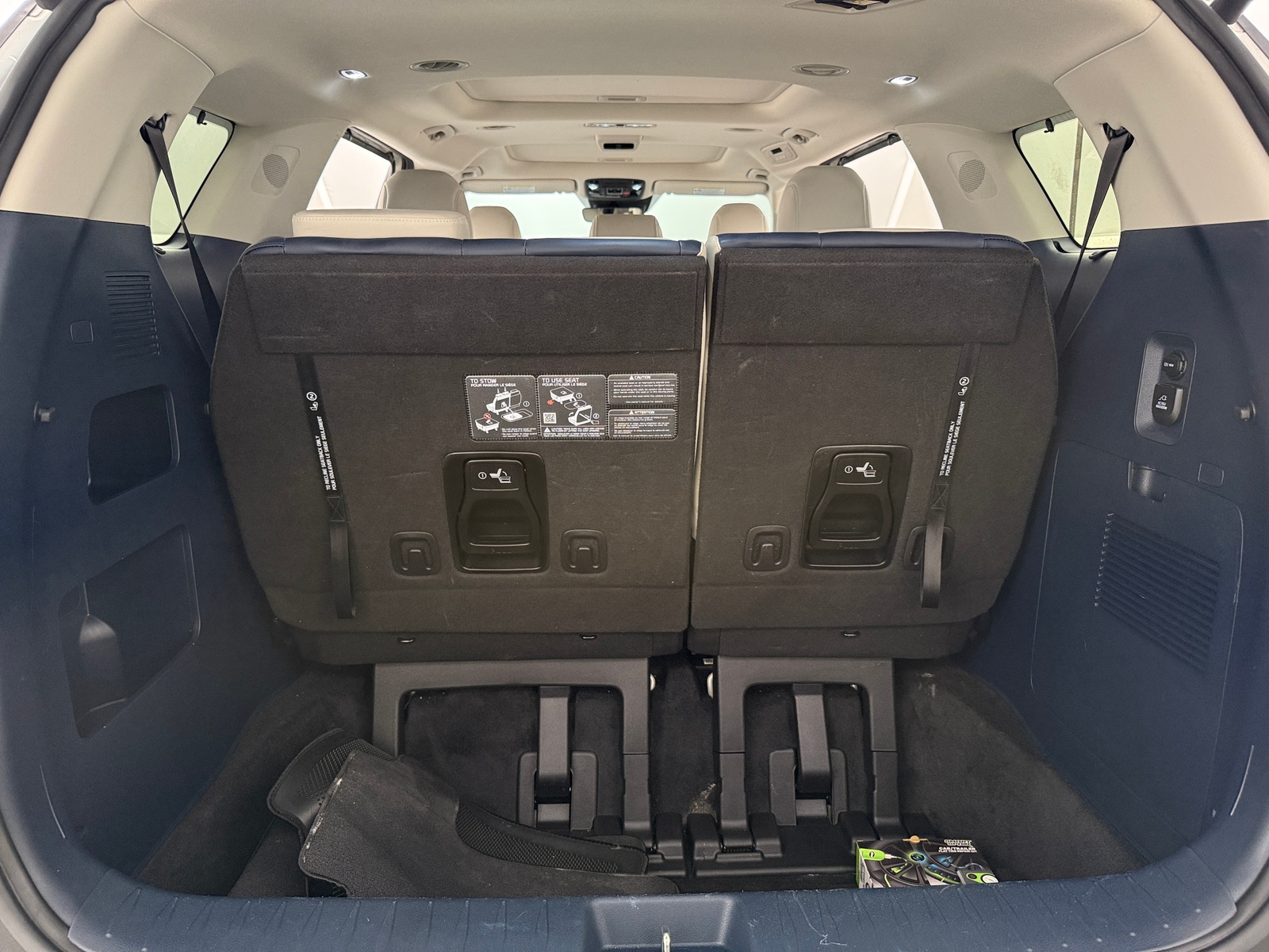 Thumbnail: 2025 Kia Carnival - 6