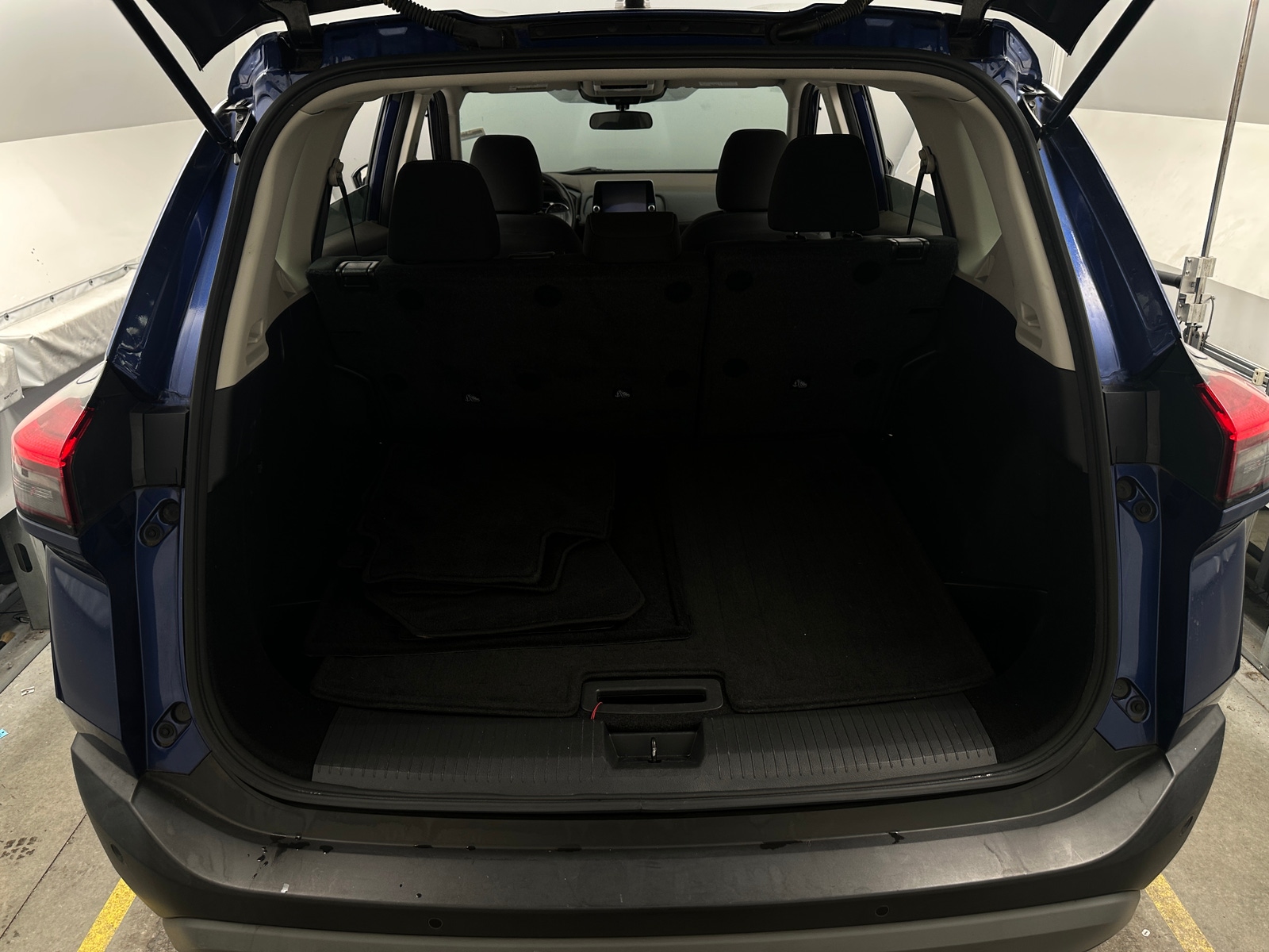 Thumbnail: 2023 Nissan Rogue - 7