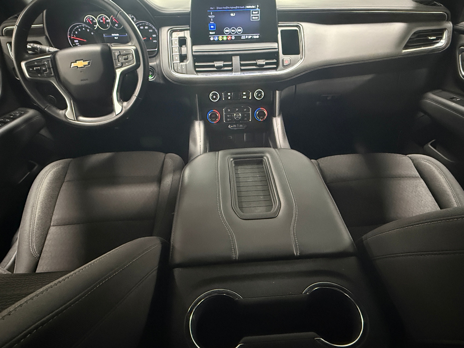 Thumbnail: 2023 Chevrolet Tahoe - 3