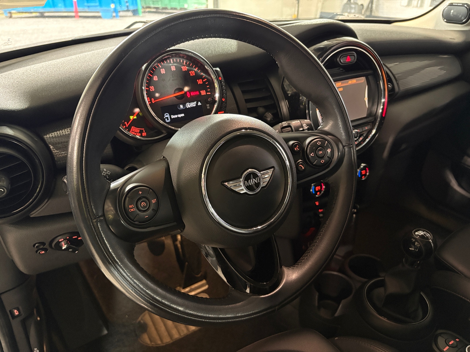 Thumbnail: 2017 MINI Cooper Hardtop - 4