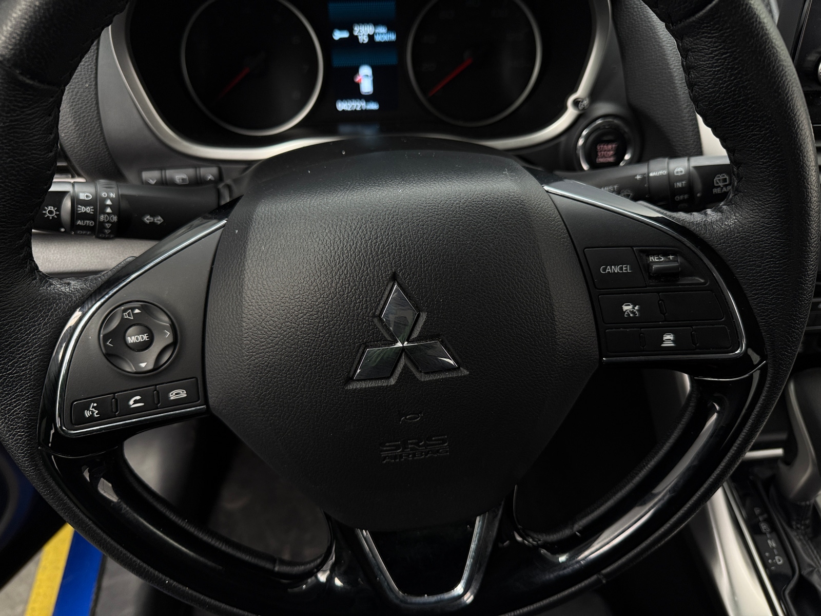 Thumbnail: 2024 Mitsubishi Eclipse Cross - 4