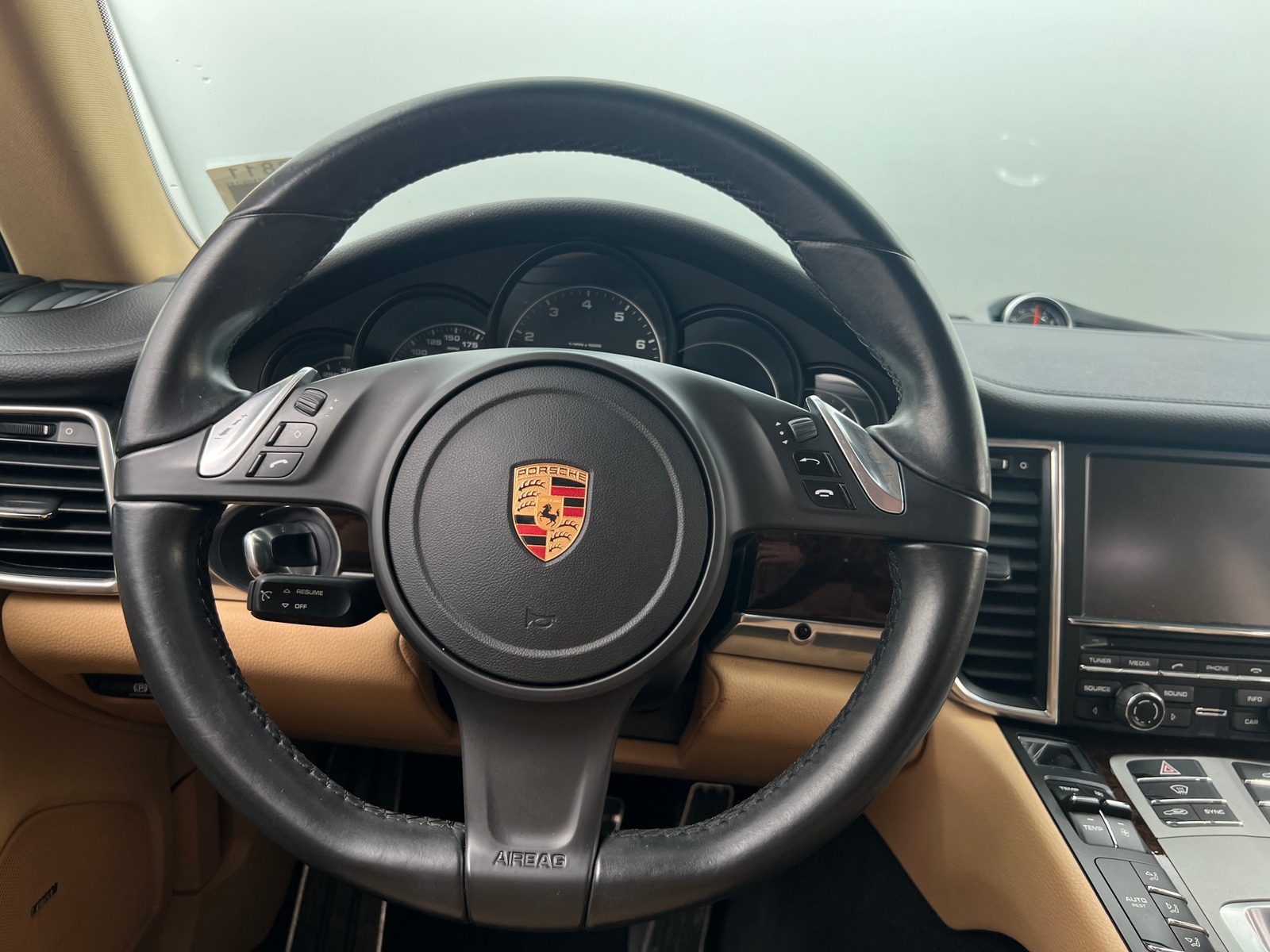 Thumbnail: 2016 Porsche Panamera - 4