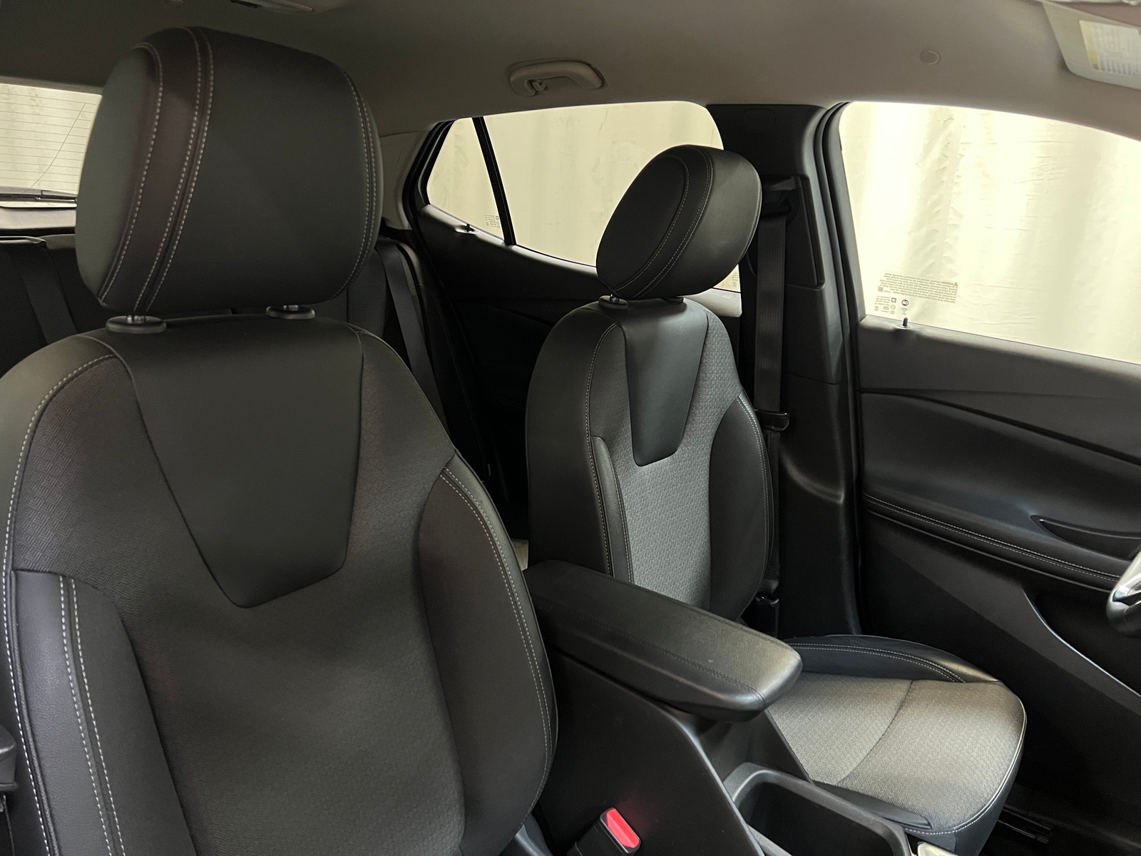 Thumbnail: 2025 Buick Encore GX - 2