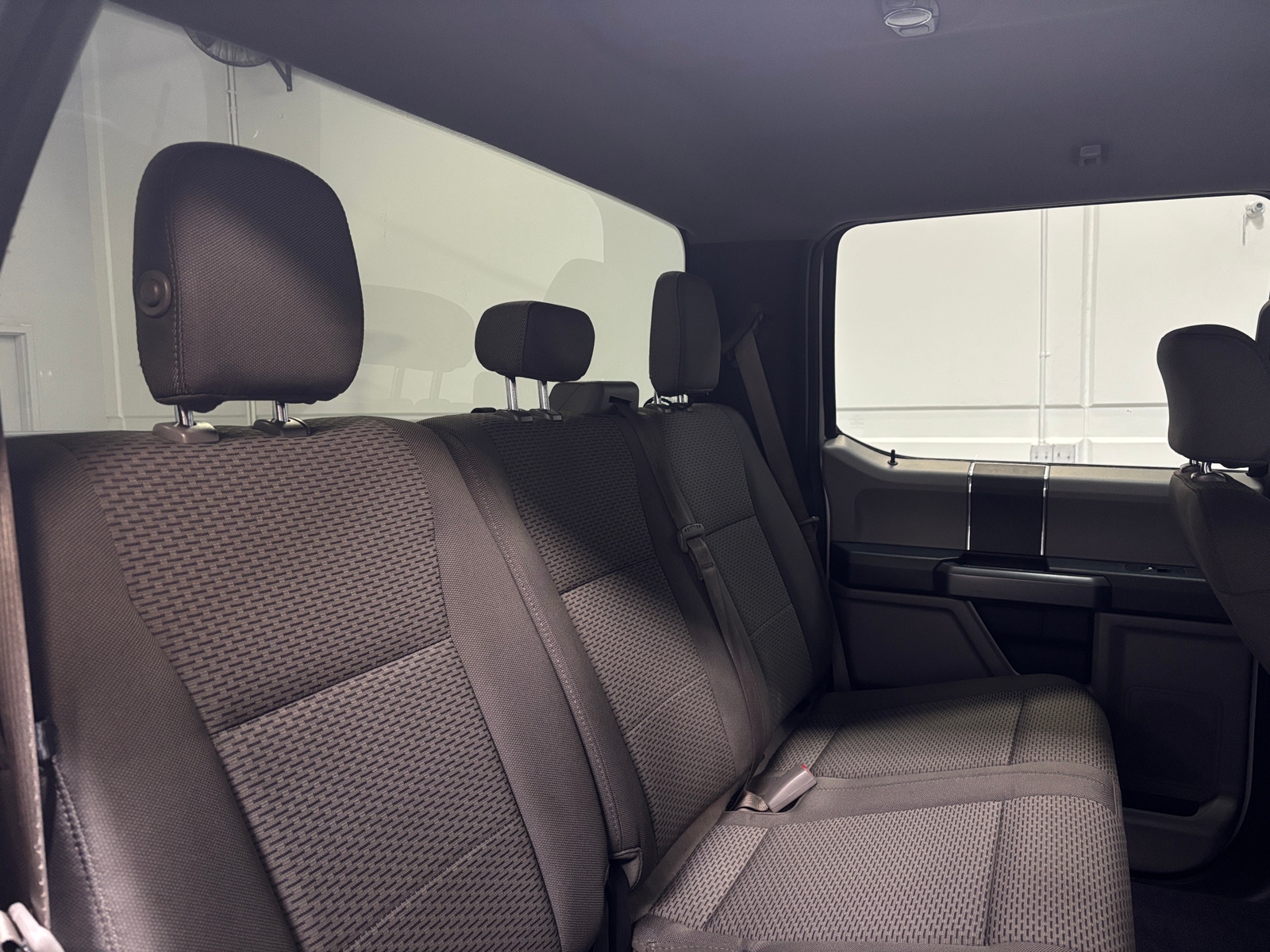 Thumbnail: 2016 Ford Econoline - 6