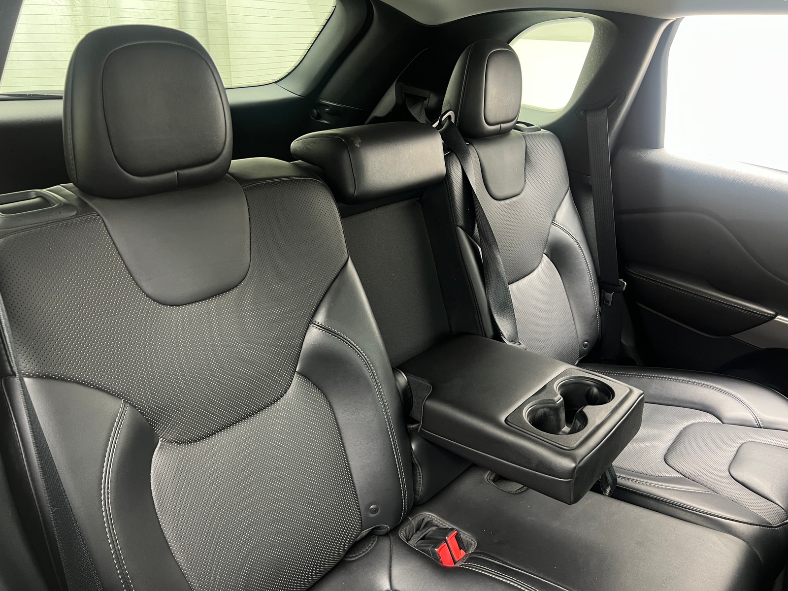 Thumbnail: 2019 Jeep Cherokee - 5