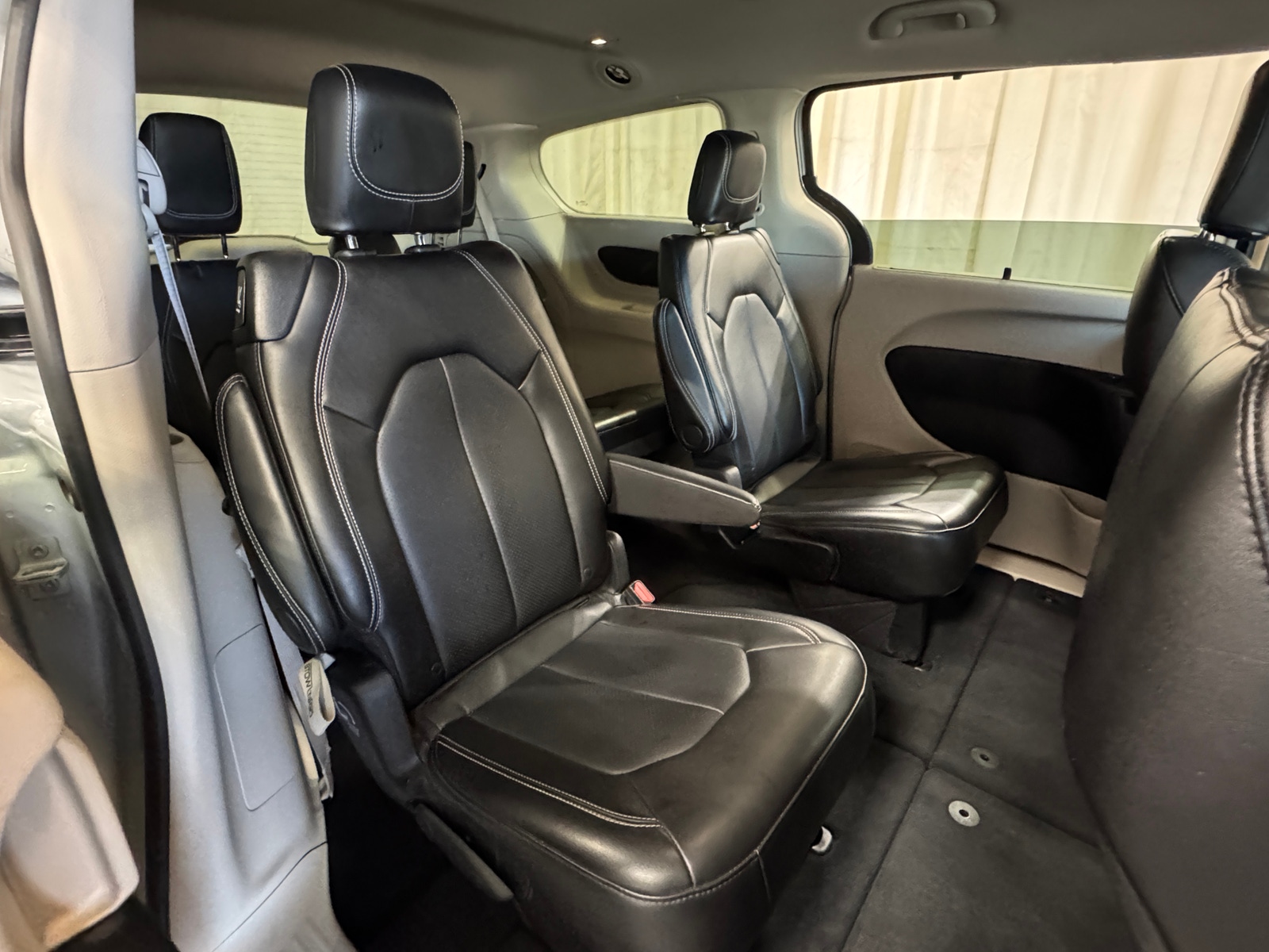 Thumbnail: 2024 Chrysler Pacifica - 5