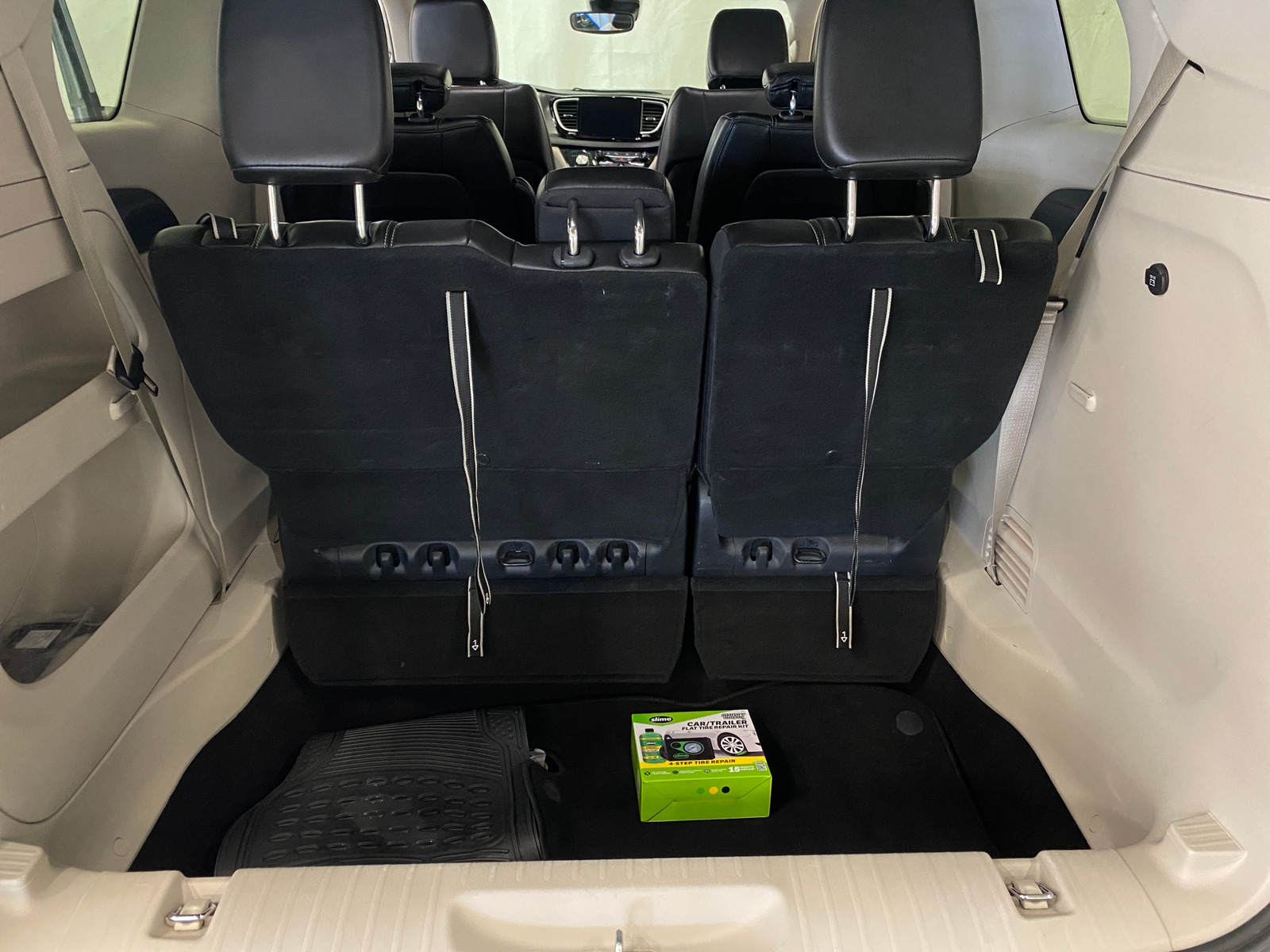 Thumbnail: 2024 Chrysler Pacifica - 6