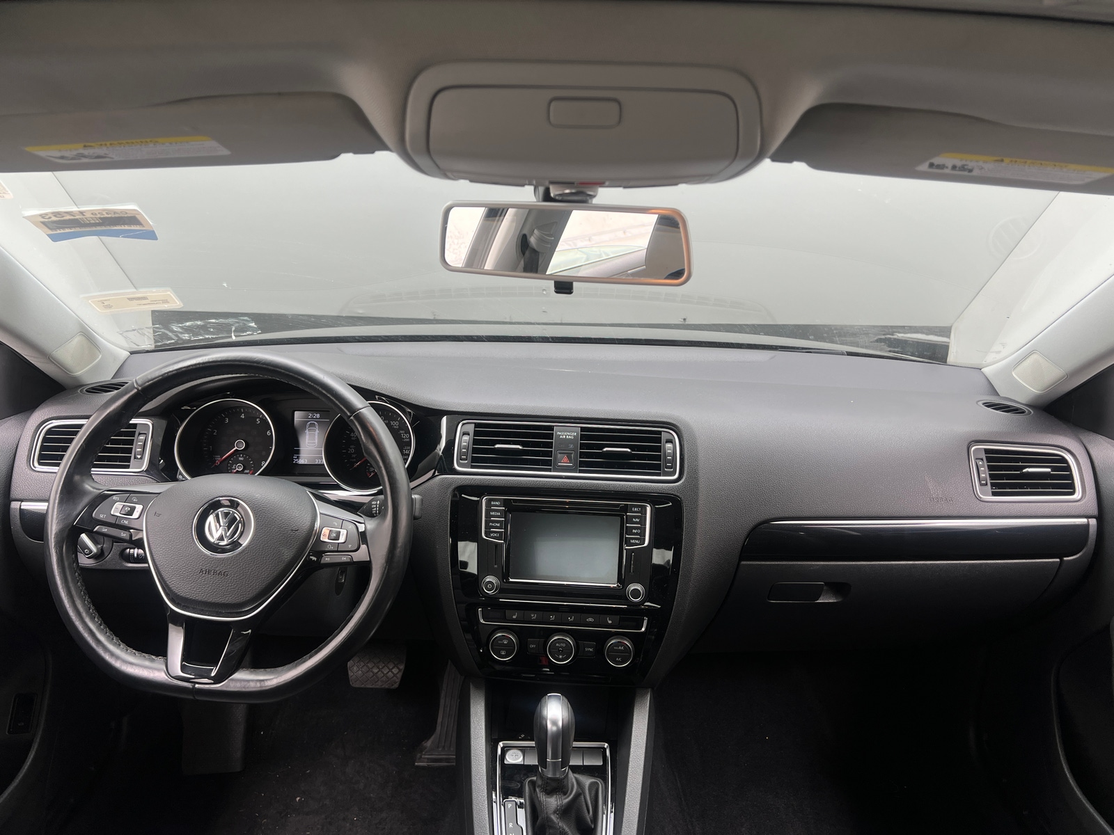 Thumbnail: 2017 Volkswagen Jetta - 2