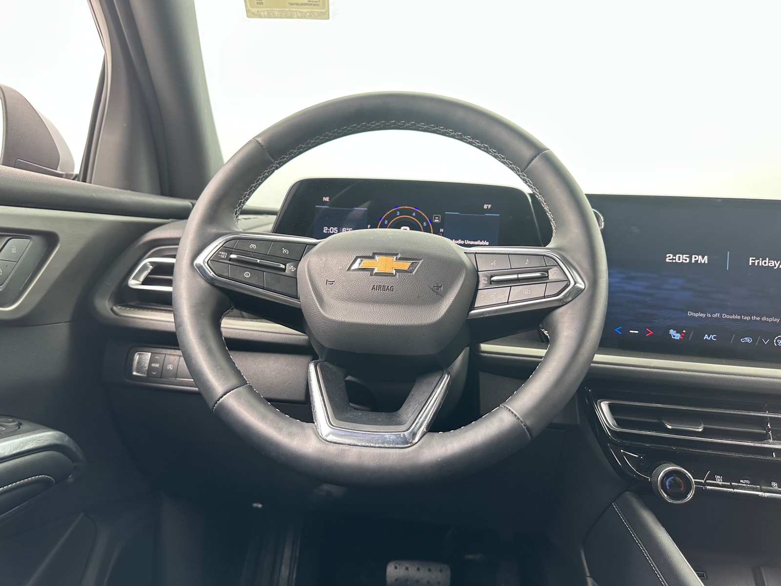 Thumbnail: 2025 Chevrolet Traverse - 5