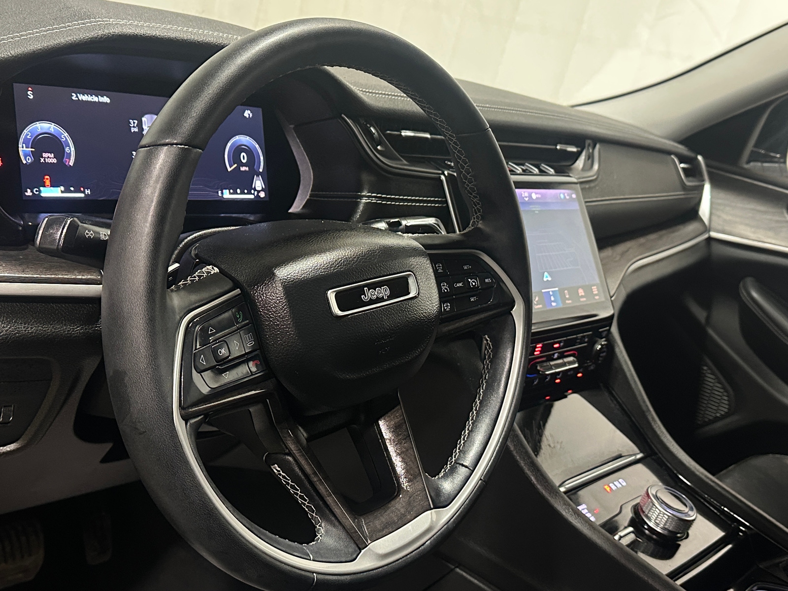 Thumbnail: 2023 Jeep Grand Cherokee - 4