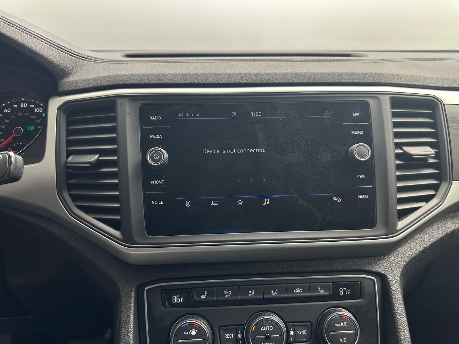 Thumbnail: 2021 Volkswagen Atlas - 3