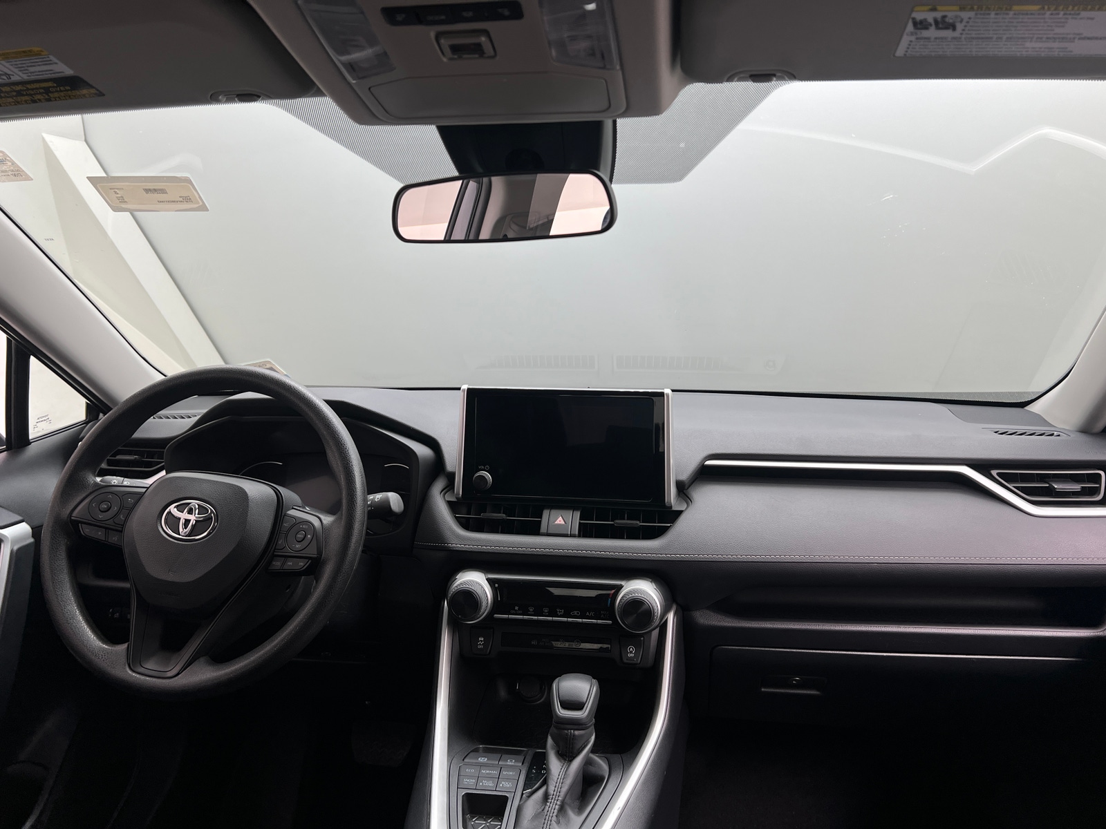 Thumbnail: 2025 Toyota RAV4 - 3