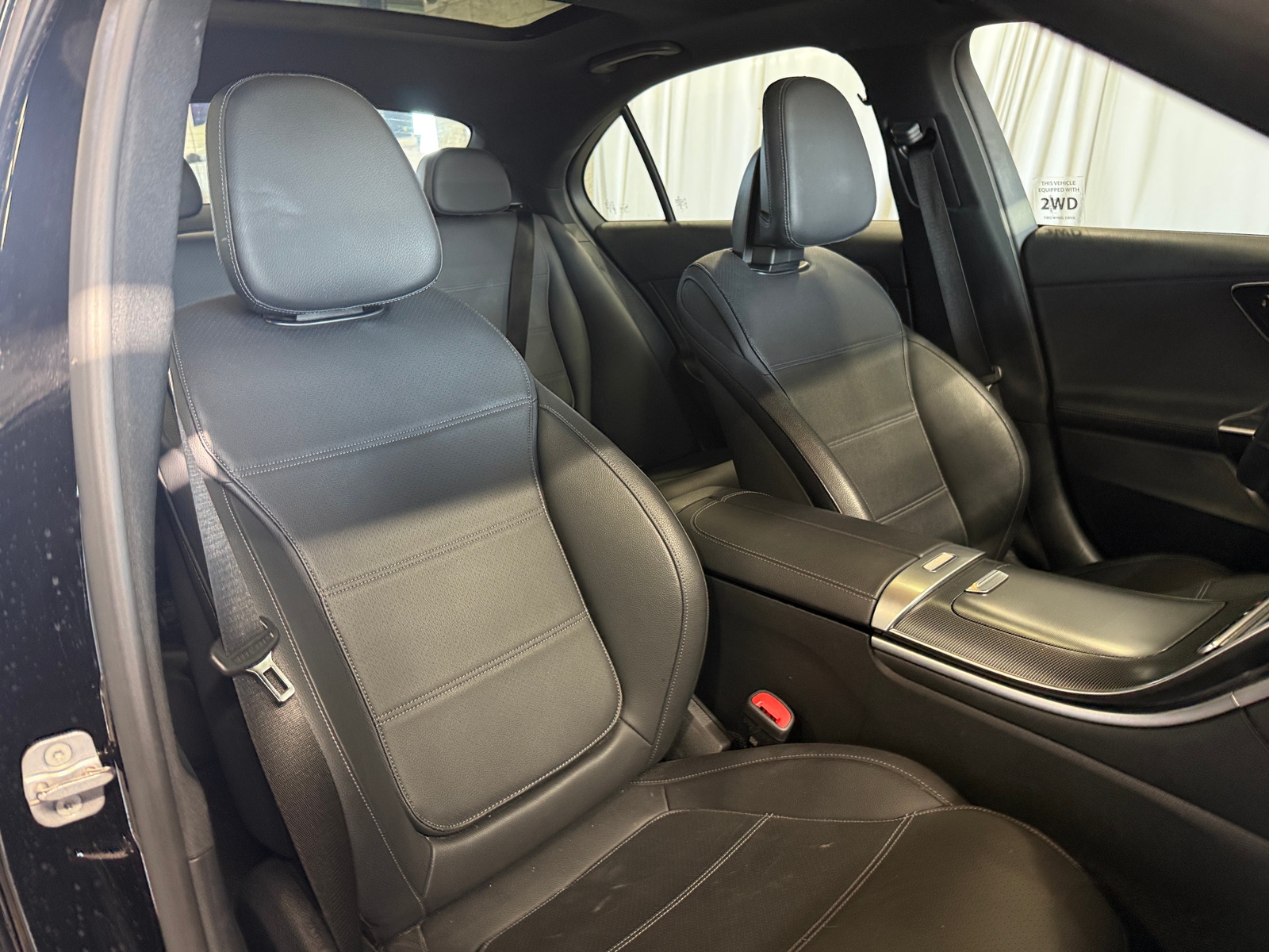 Thumbnail: 2024 Mercedes-Benz C-Class - 2