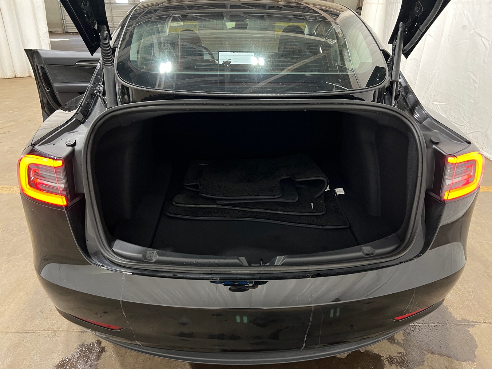 Thumbnail: 2023 Tesla Model 3 - 6