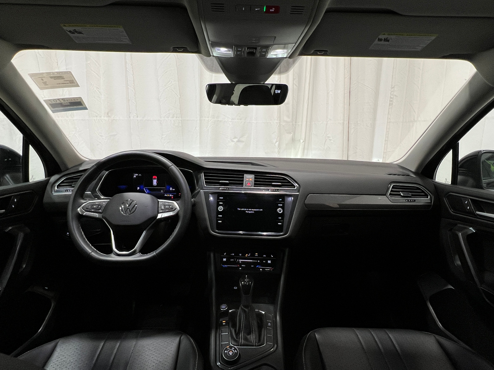 Thumbnail: 2022 Volkswagen Tiguan - 2