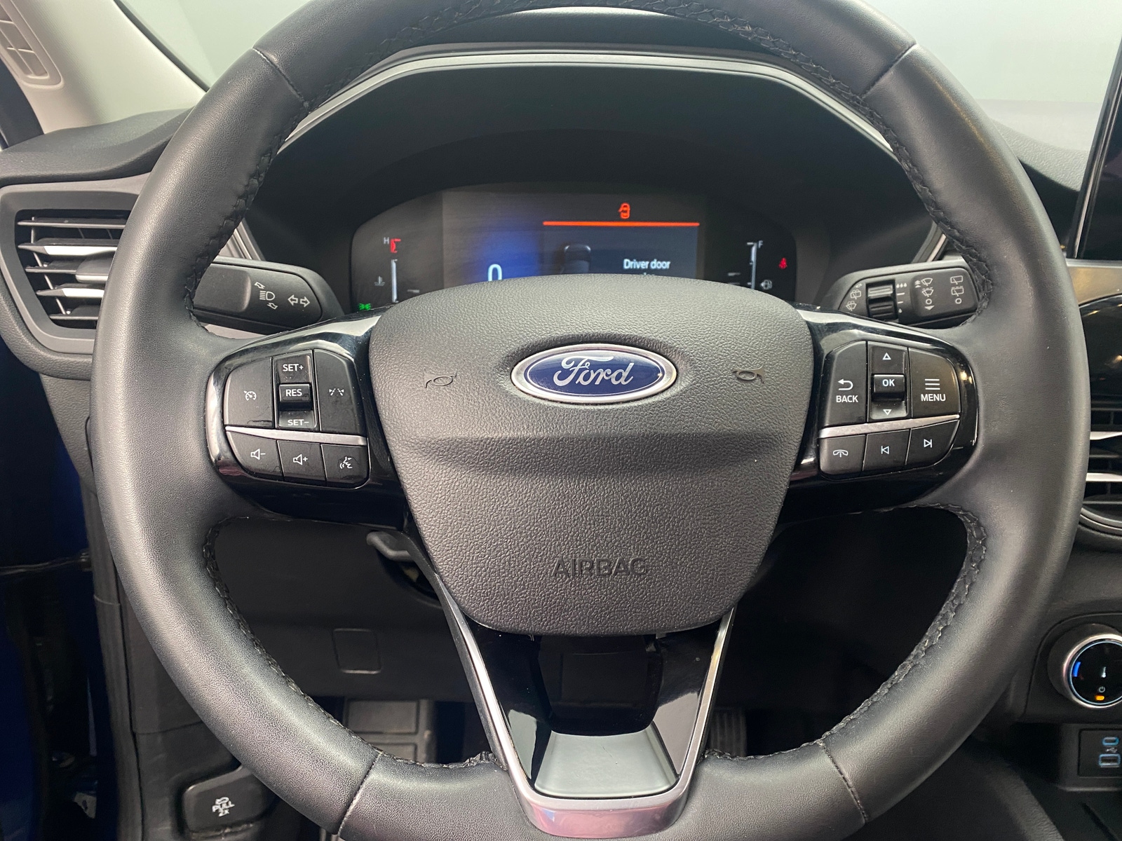 Thumbnail: 2023 Ford Escape - 5