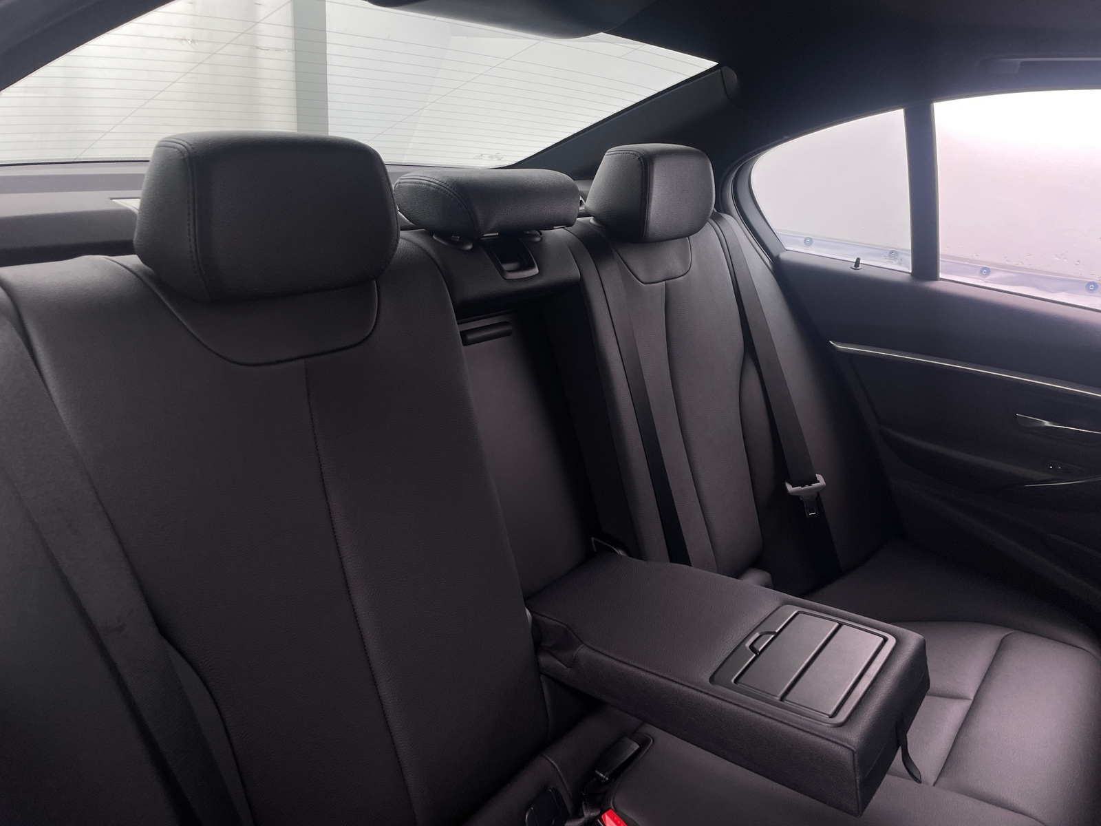 Thumbnail: 2016 BMW 3 Series - 5