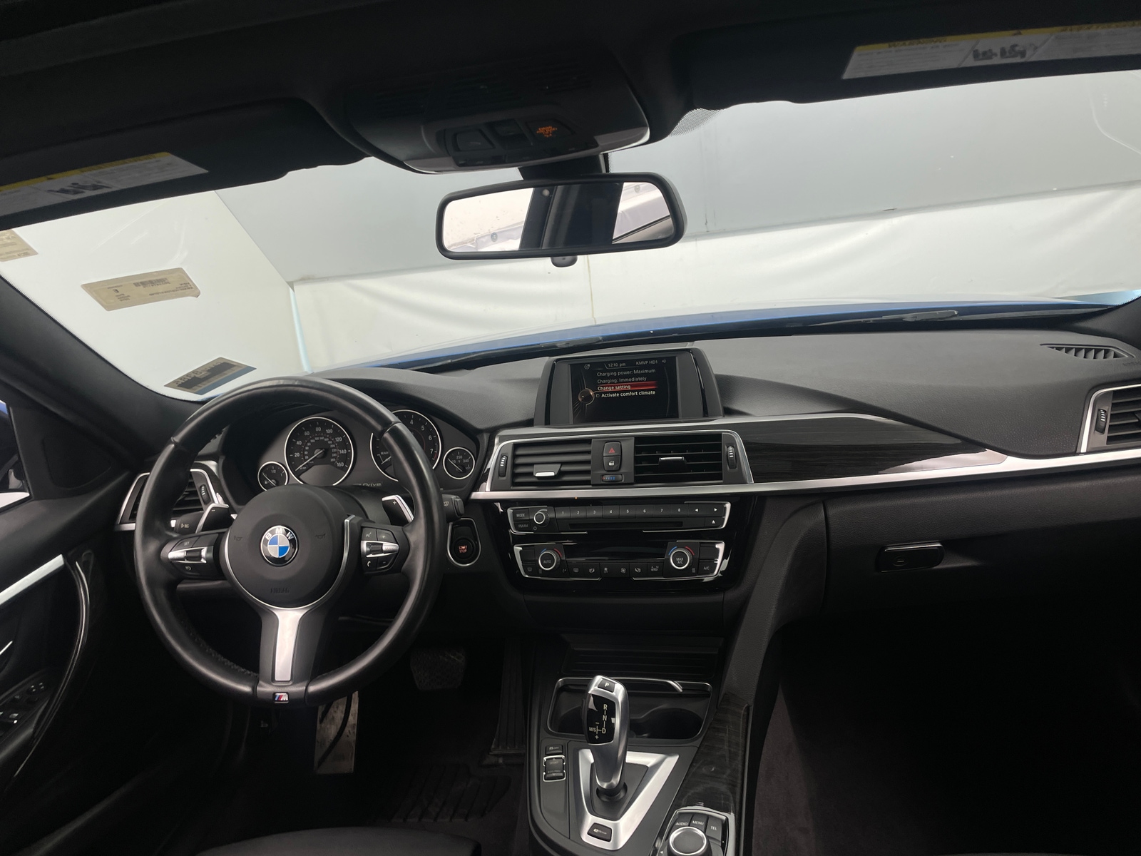 Thumbnail: 2016 BMW 3 Series - 2