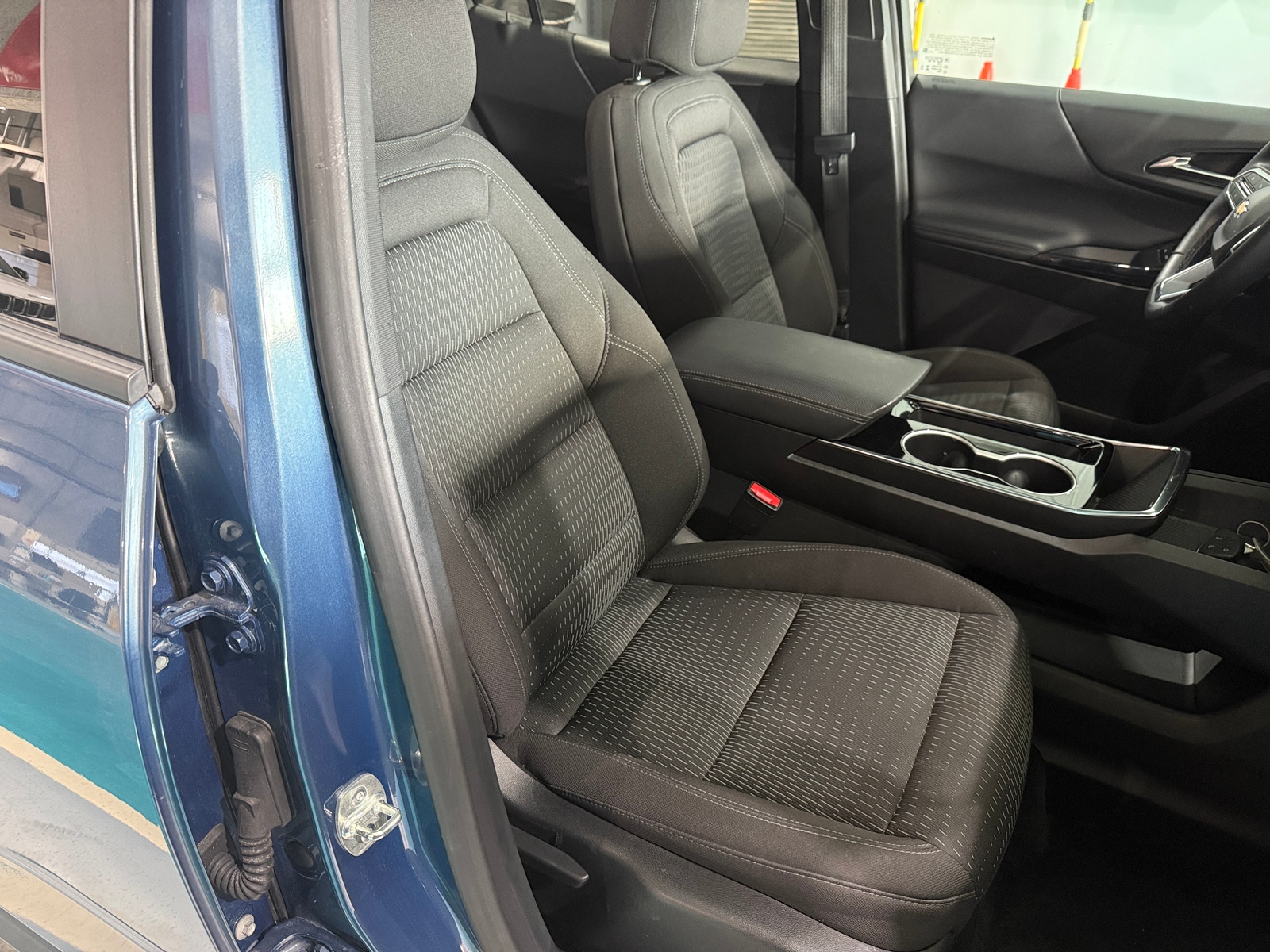 Thumbnail: 2025 Chevrolet Equinox - 2