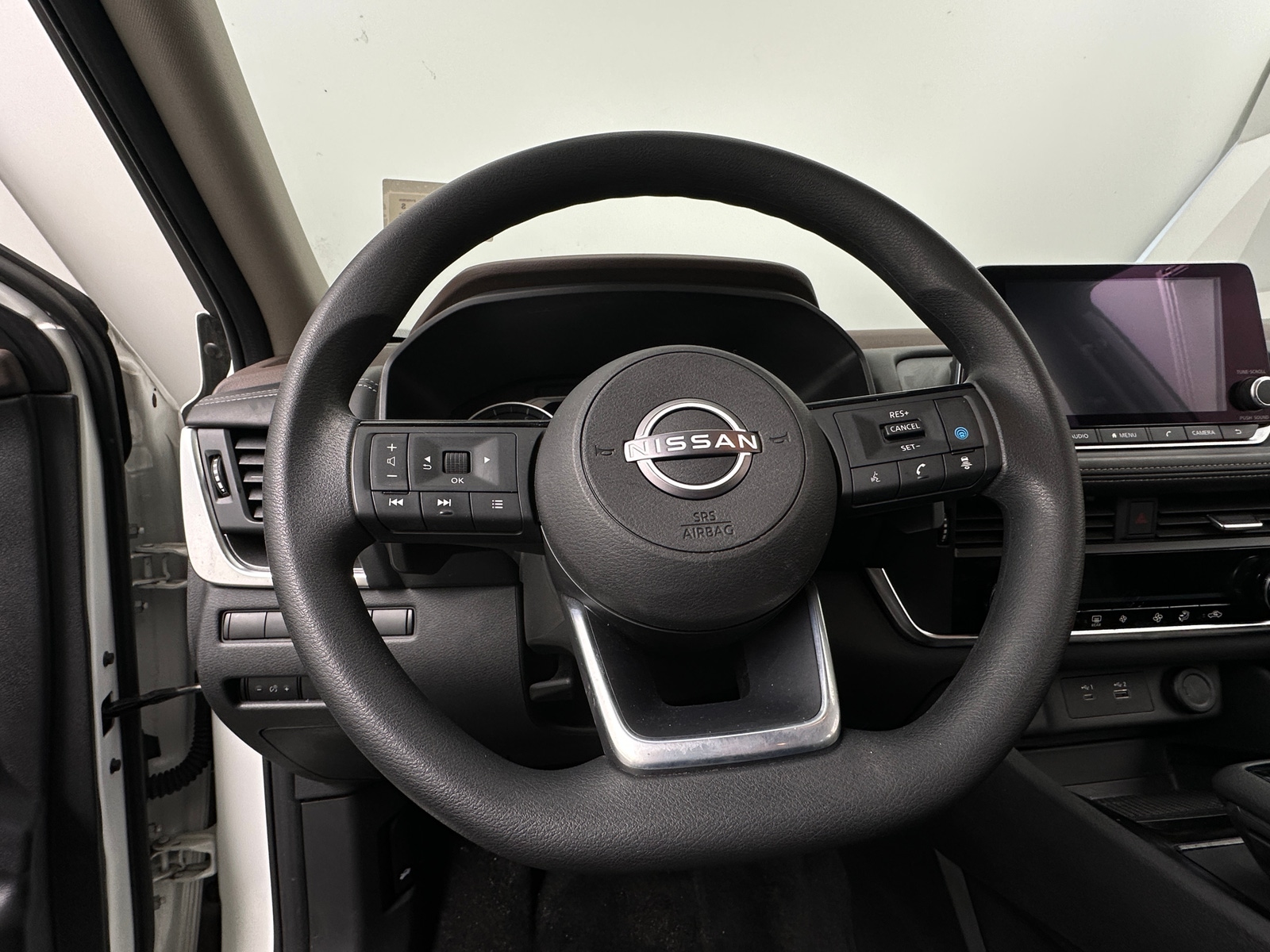 Thumbnail: 2023 Nissan Rogue - 5