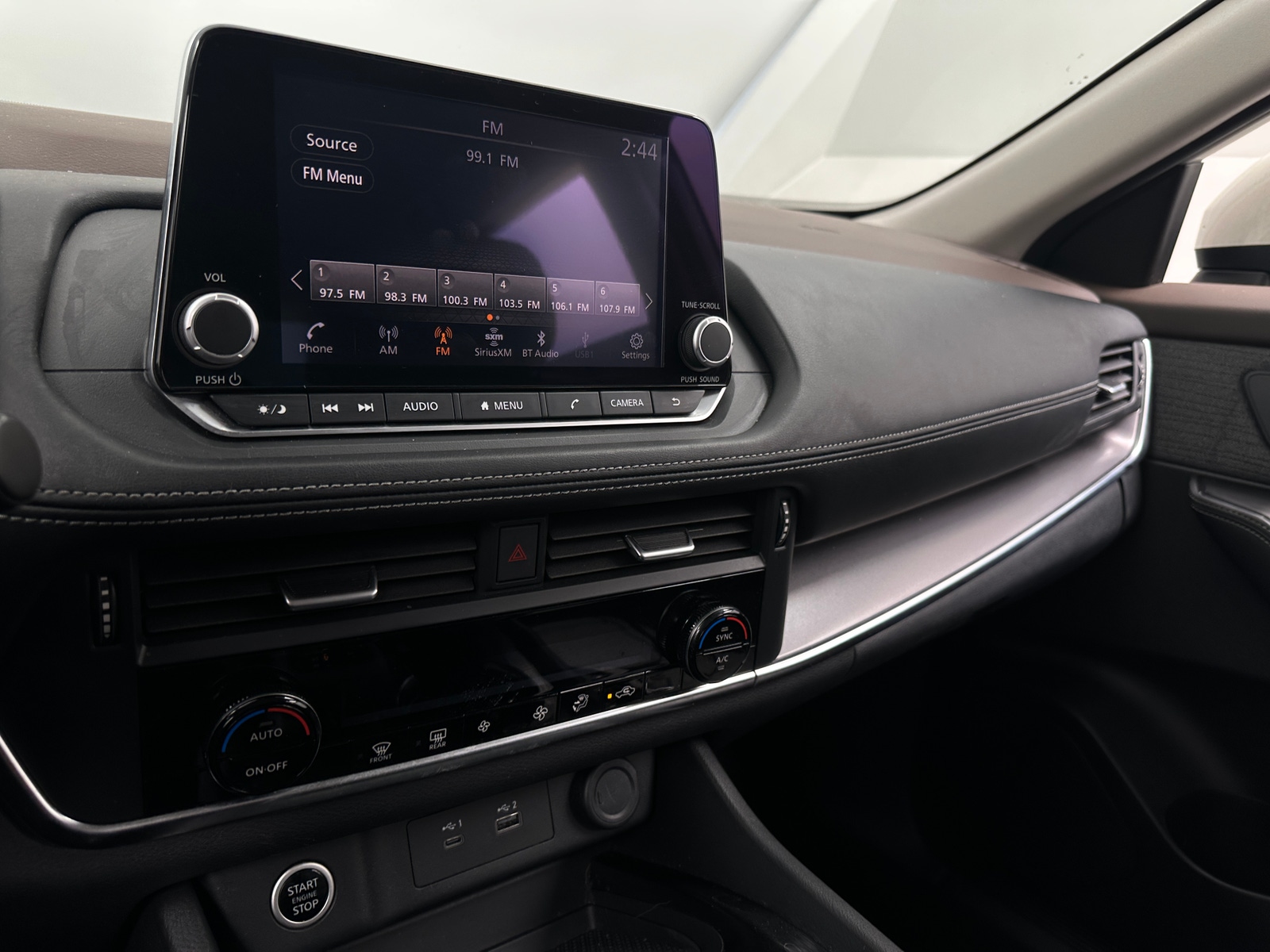 Thumbnail: 2023 Nissan Rogue - 4