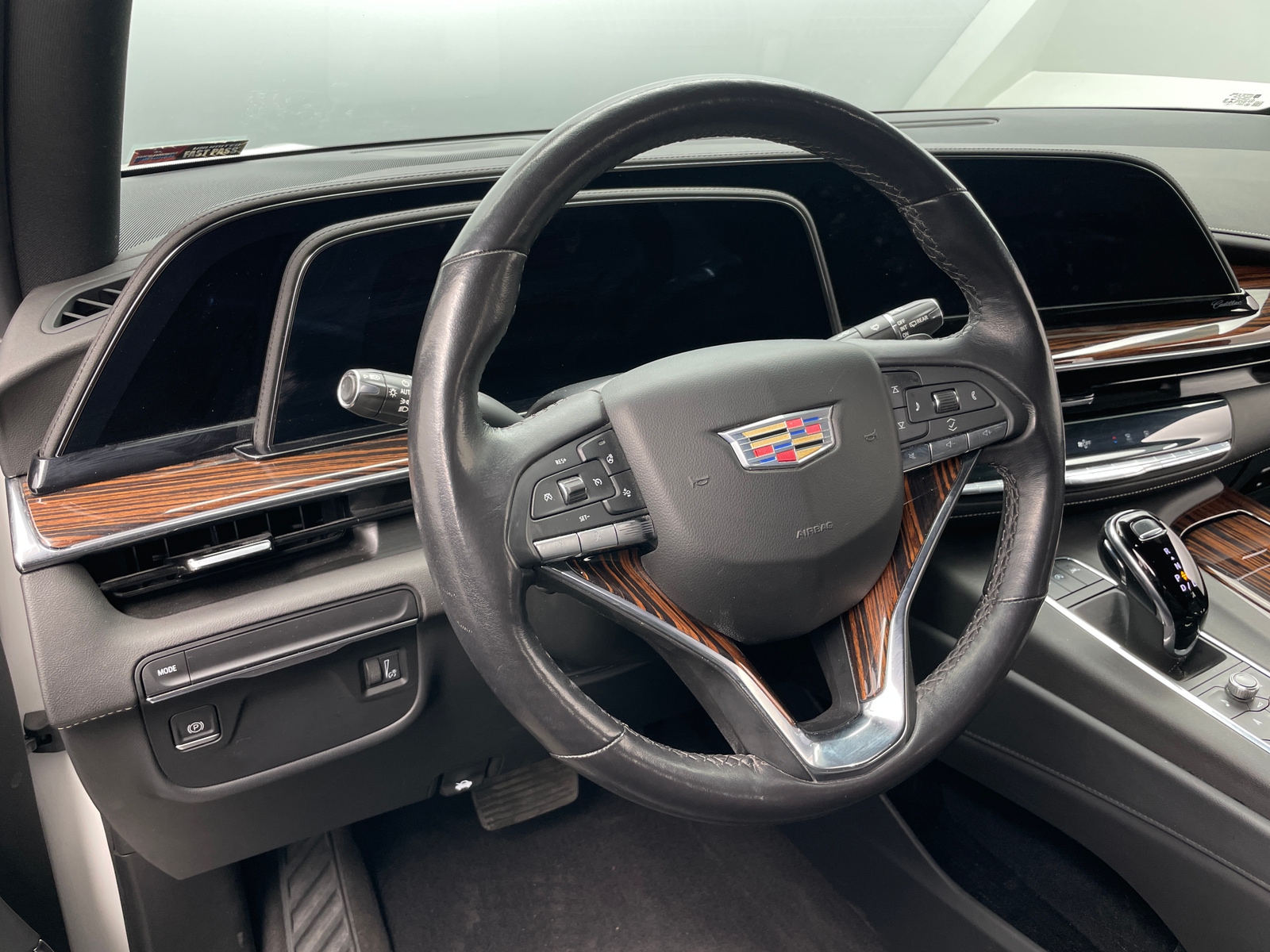 Thumbnail: 2022 Cadillac Escalade - 4