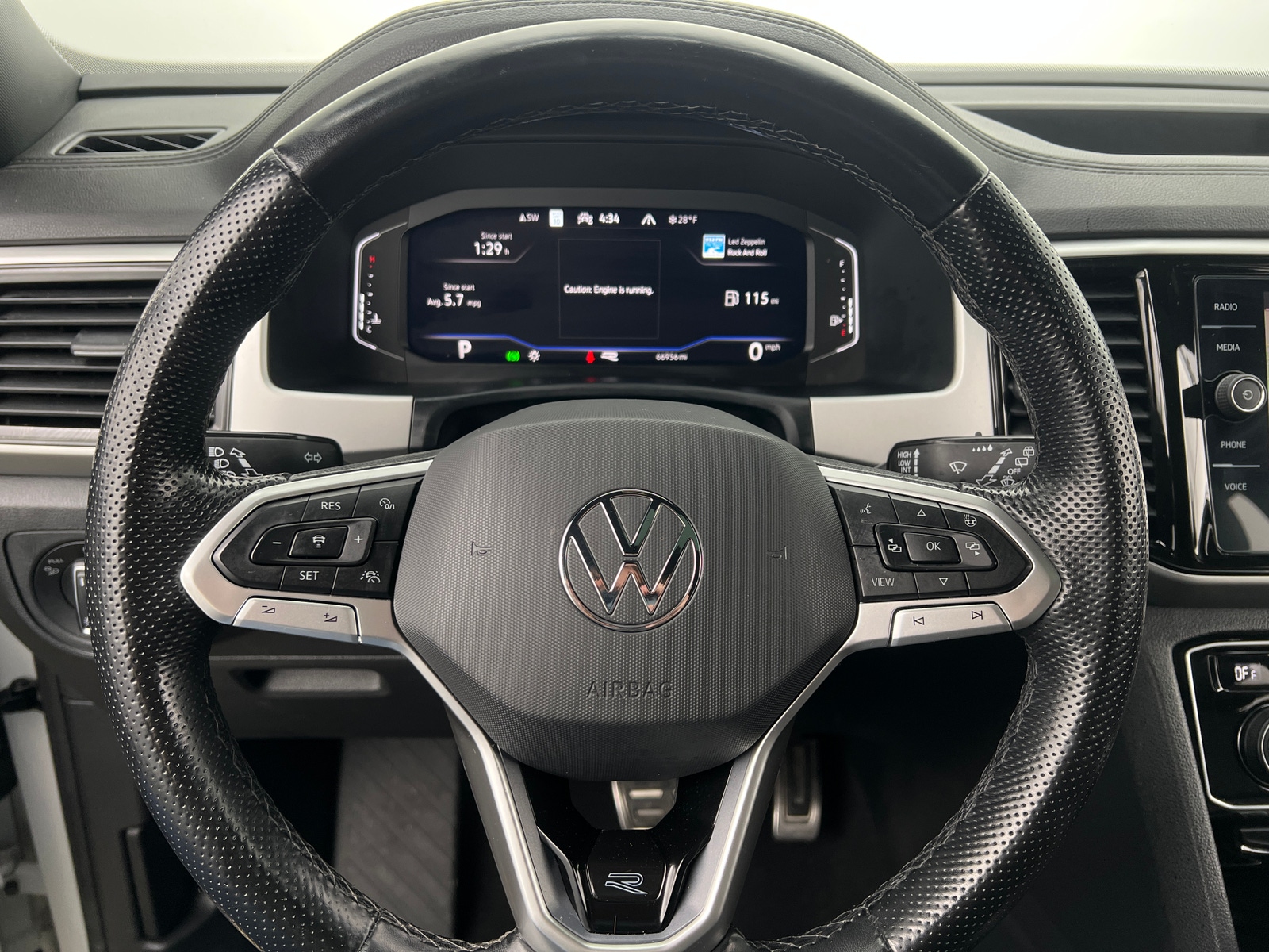 Thumbnail: 2022 Volkswagen Atlas - 4