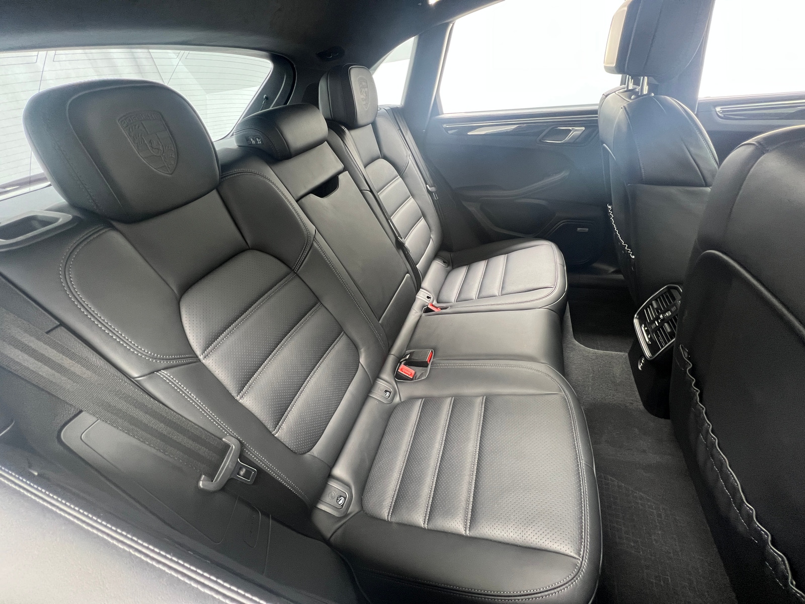 Thumbnail: 2020 Porsche Macan - 5