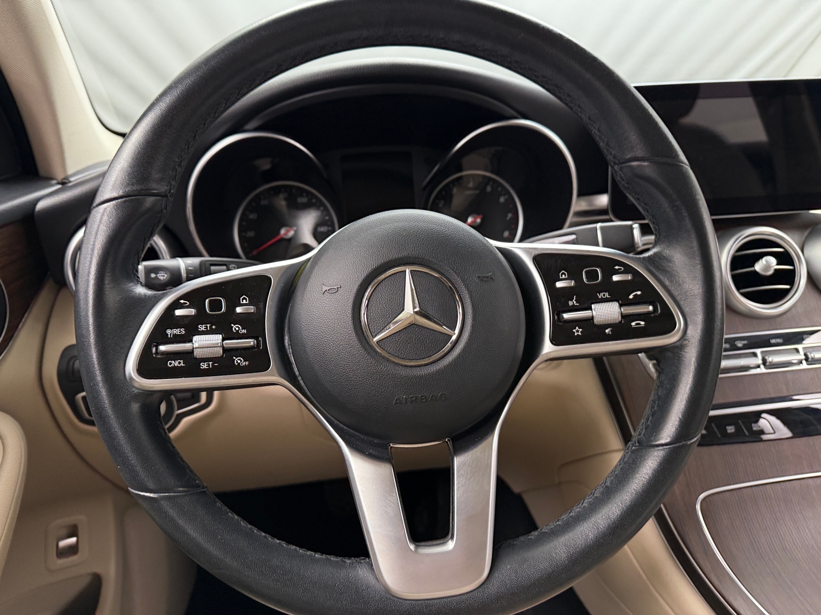Thumbnail: 2022 Mercedes-Benz GLC - 4