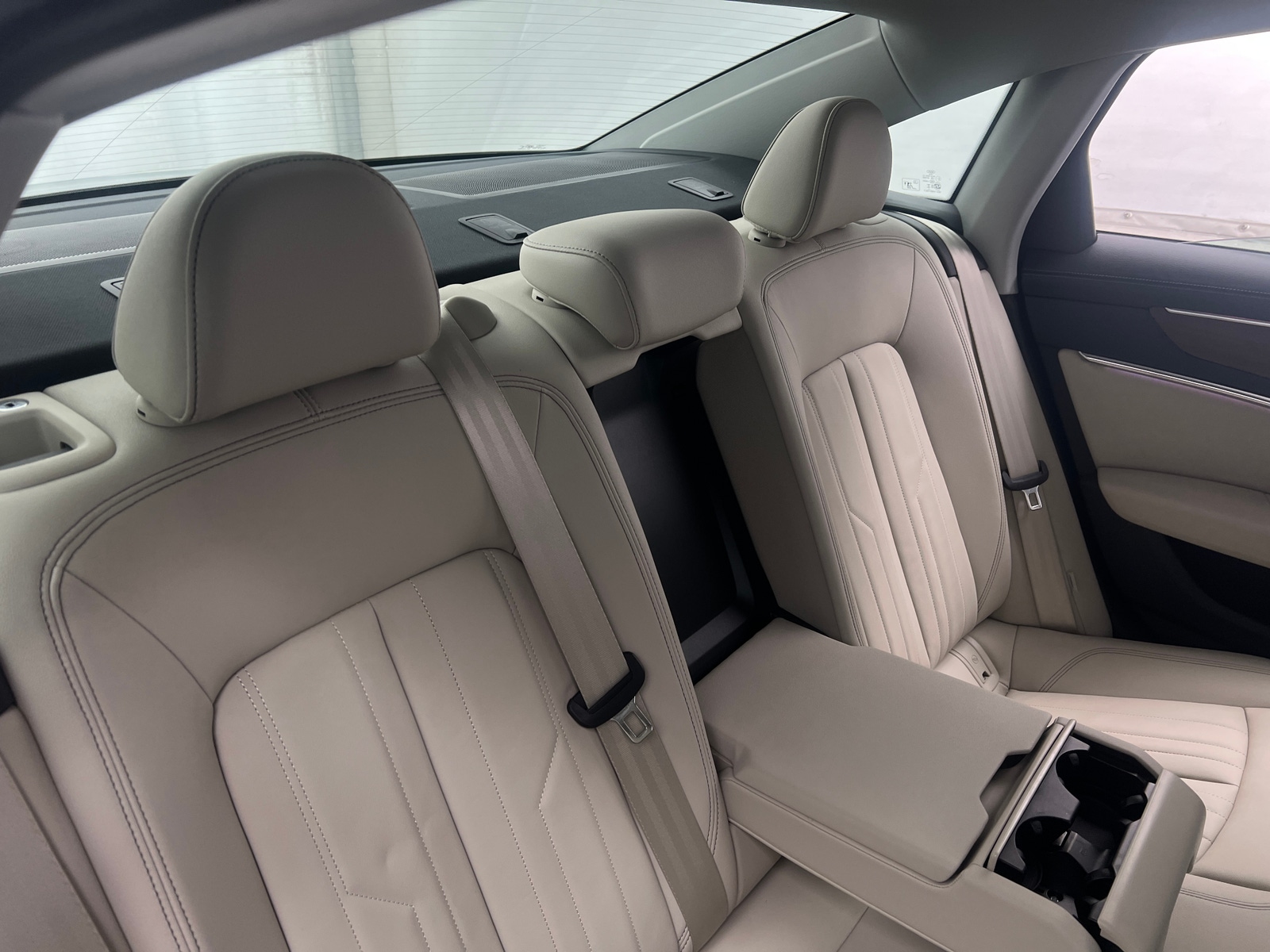 Thumbnail: 2025 Audi A6 - 5