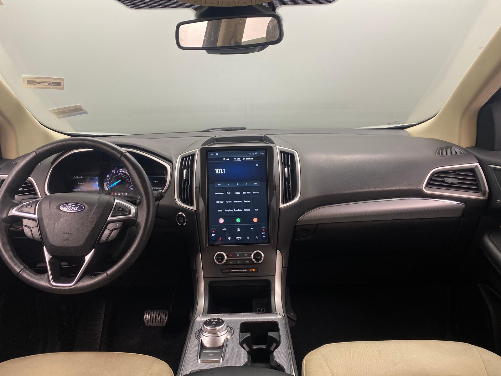 Thumbnail: 2021 Ford Edge - 3