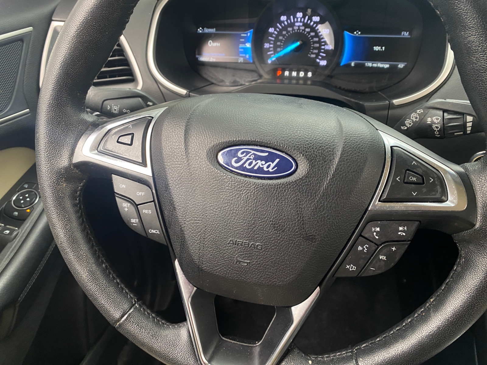 Thumbnail: 2021 Ford Edge - 5