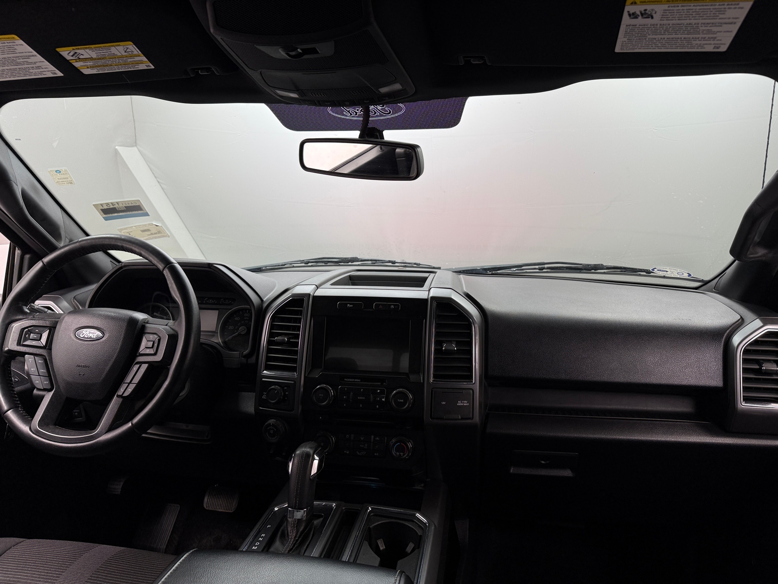 Thumbnail: 2017 Ford Econoline - 3