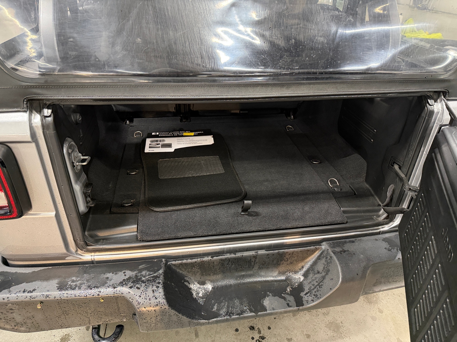 Thumbnail: 2021 Jeep Wrangler - 7