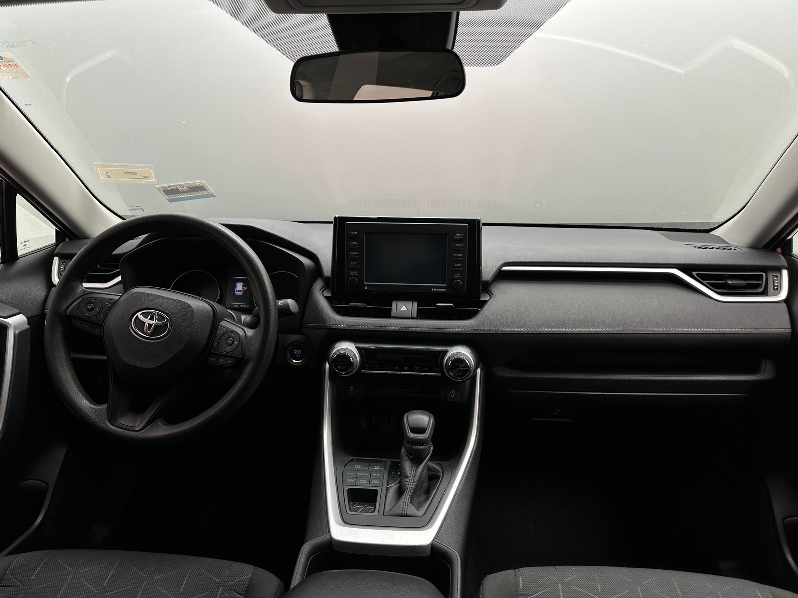 Thumbnail: 2022 Toyota RAV4 - 3