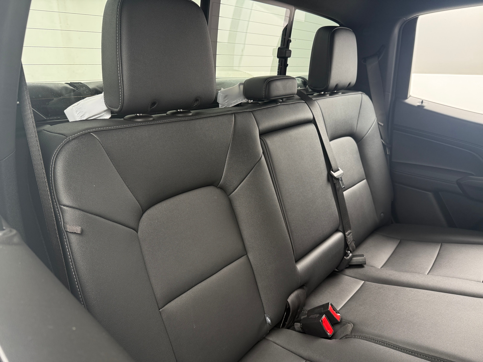 Thumbnail: 2024 Chevrolet Colorado - 5