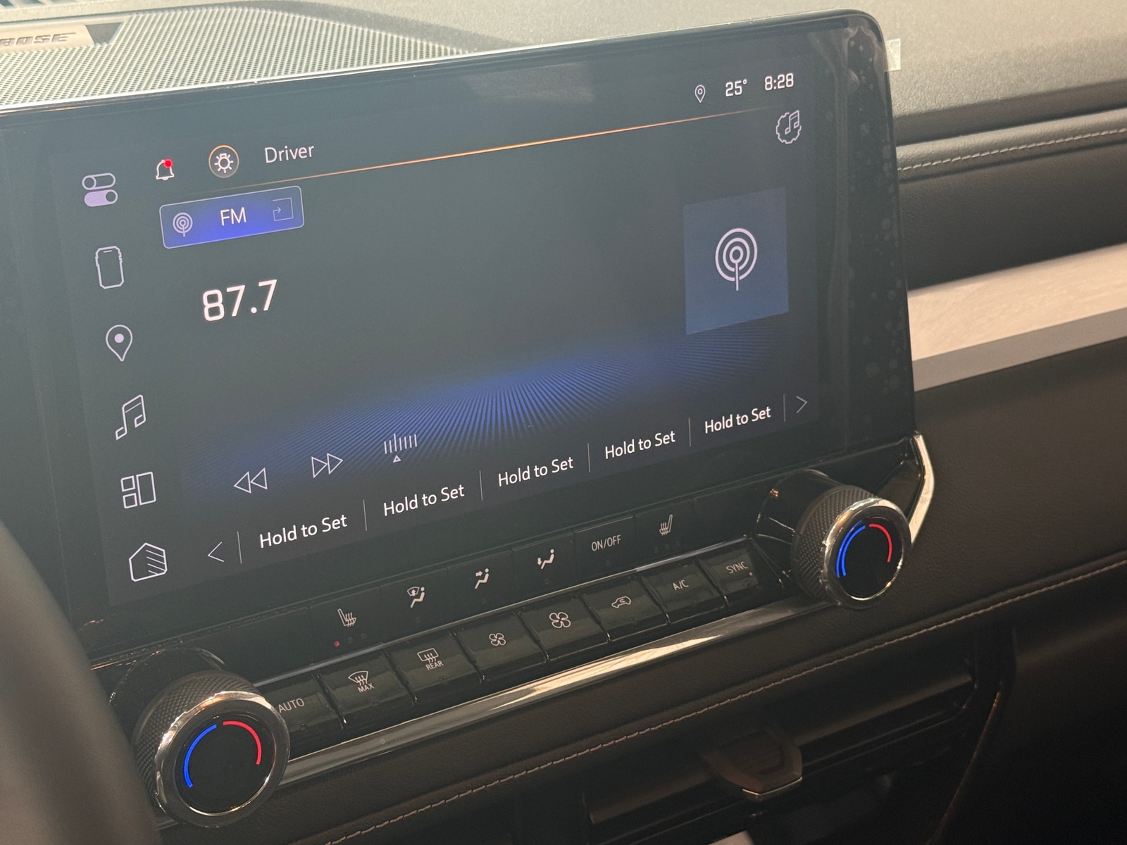 Thumbnail: 2024 Chevrolet Colorado - 3