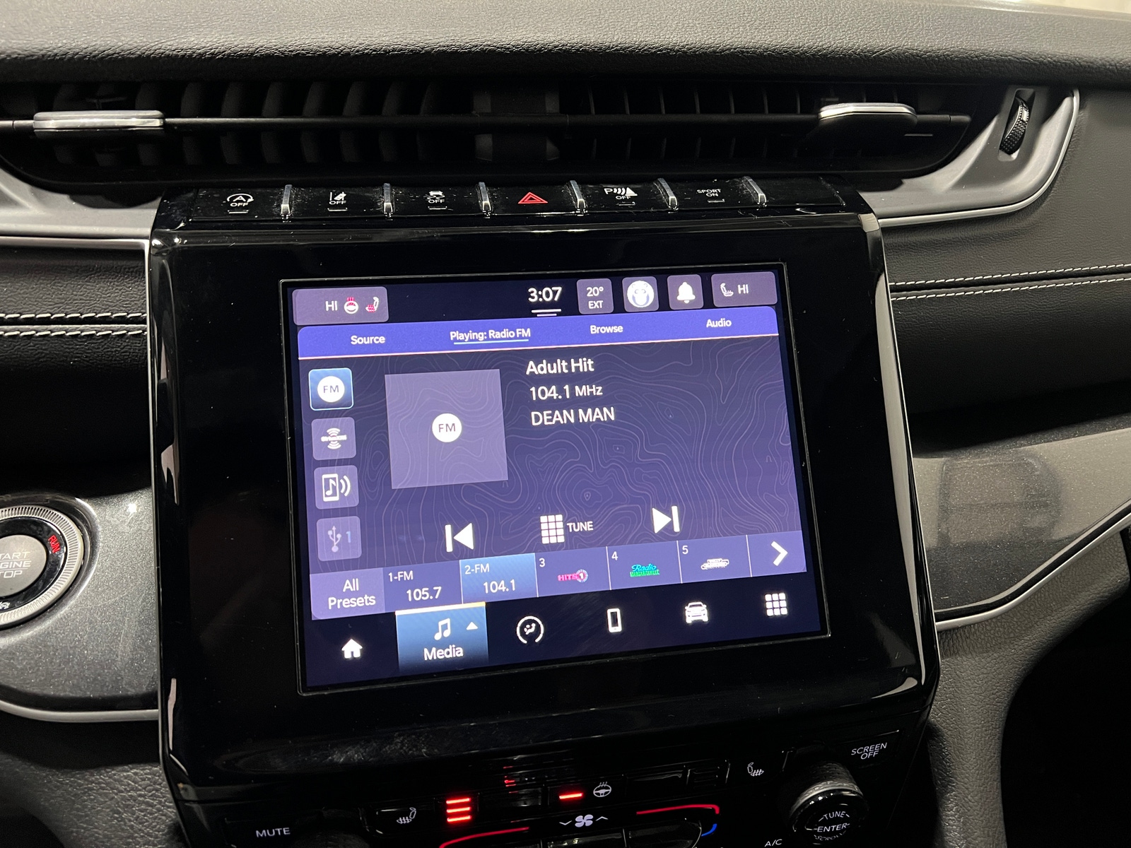 Thumbnail: 2023 Jeep Grand Cherokee L - 4