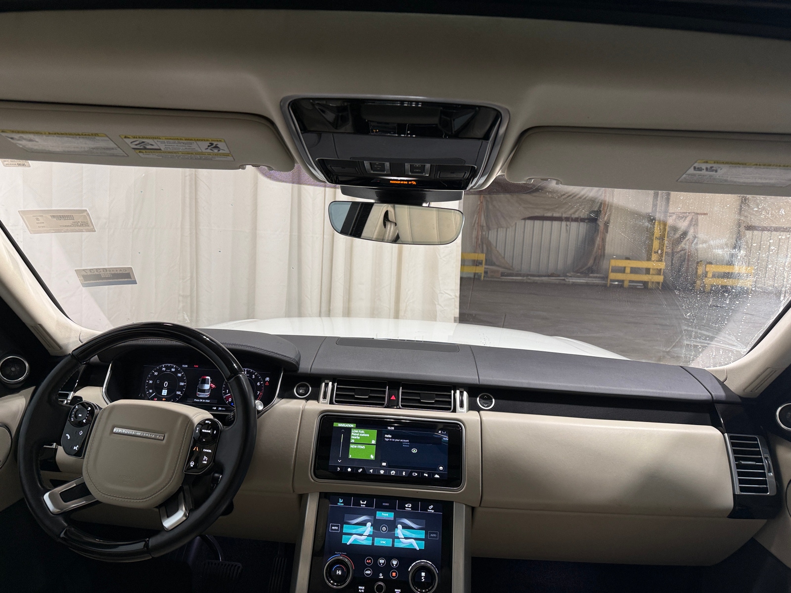 Thumbnail: 2018 Land Rover Range Rover - 2