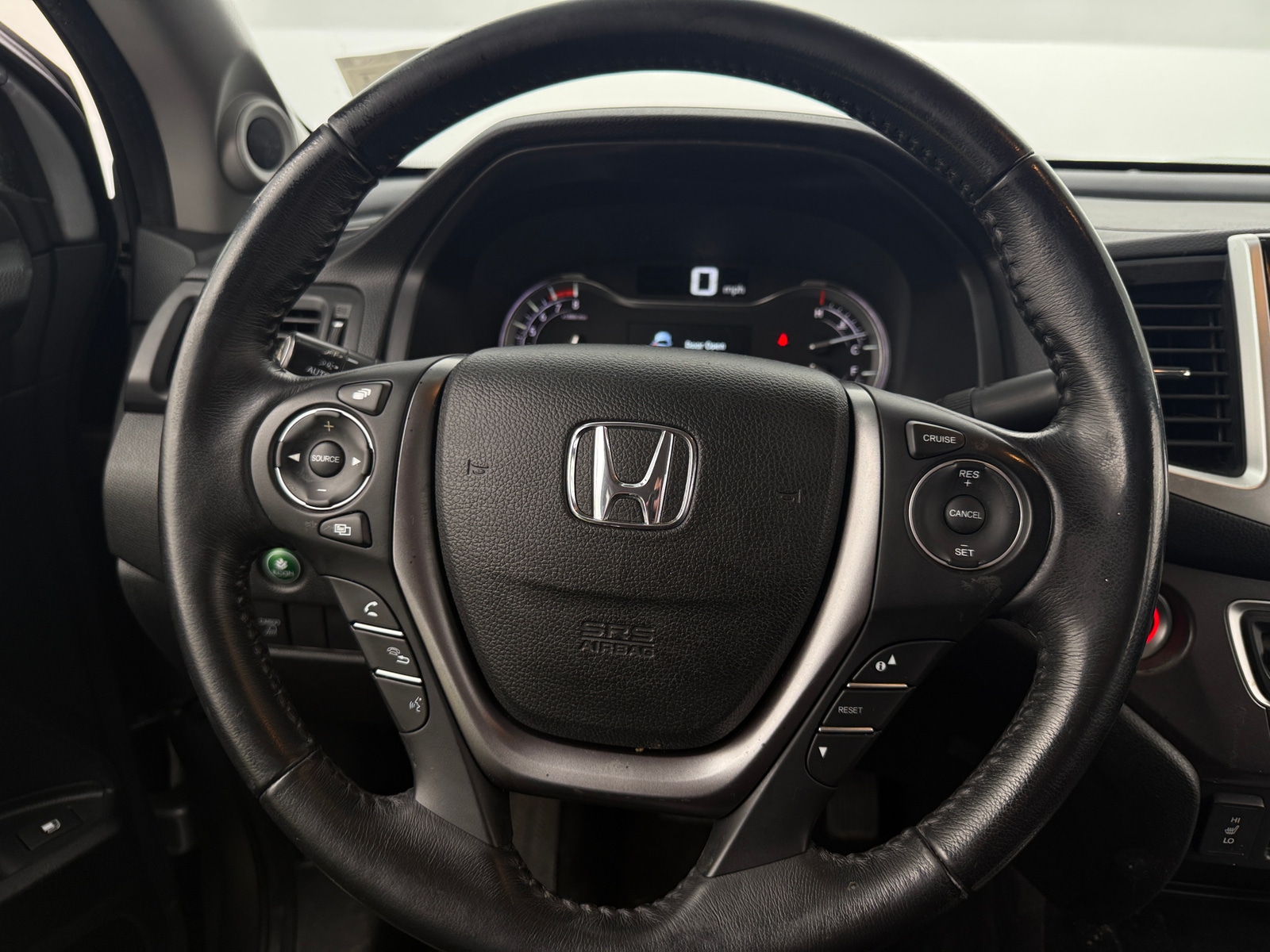 Thumbnail: 2017 Honda Ridgeline - 4